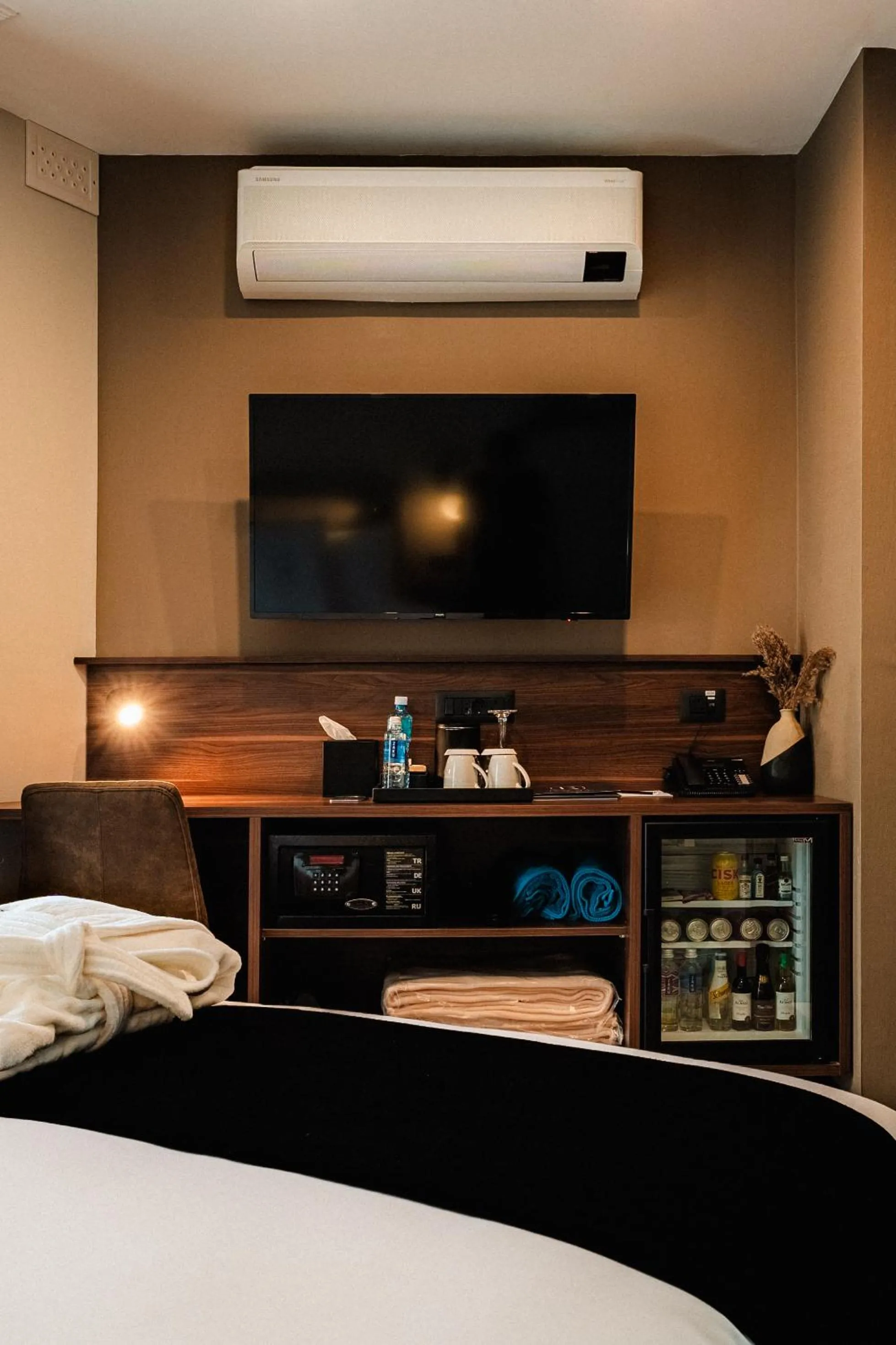 Bed in Royale Sainte Hélène Boutique Hotel