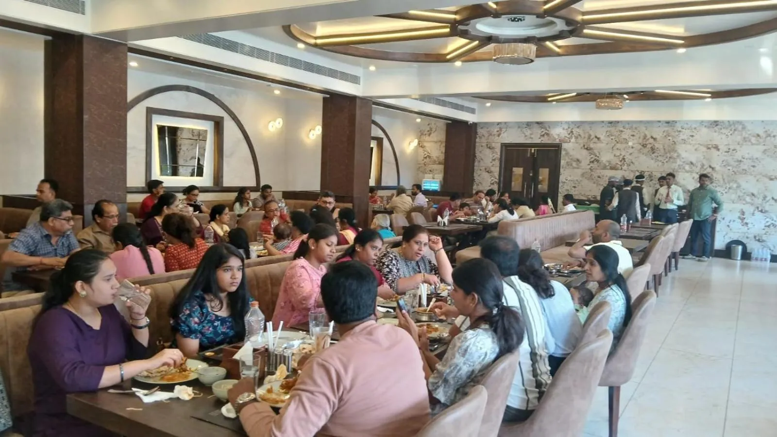 Restaurant/places to eat in PPH Living Rajathagiri Palace Premium Rooms