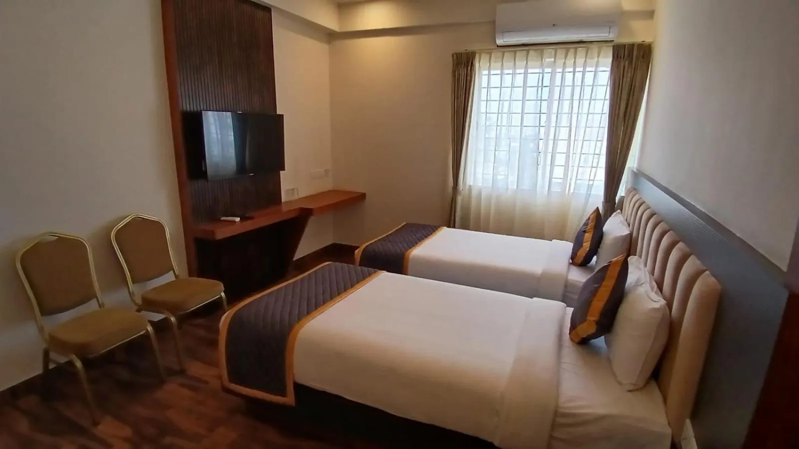 Bed in PPH Living Rajathagiri Palace Premium Rooms