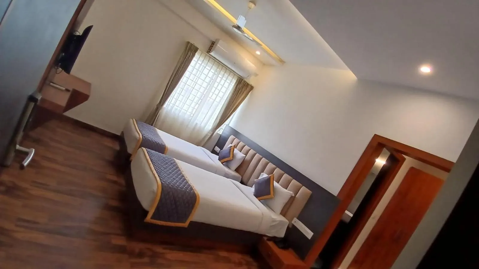 Bed in PPH Living Rajathagiri Palace Premium Rooms