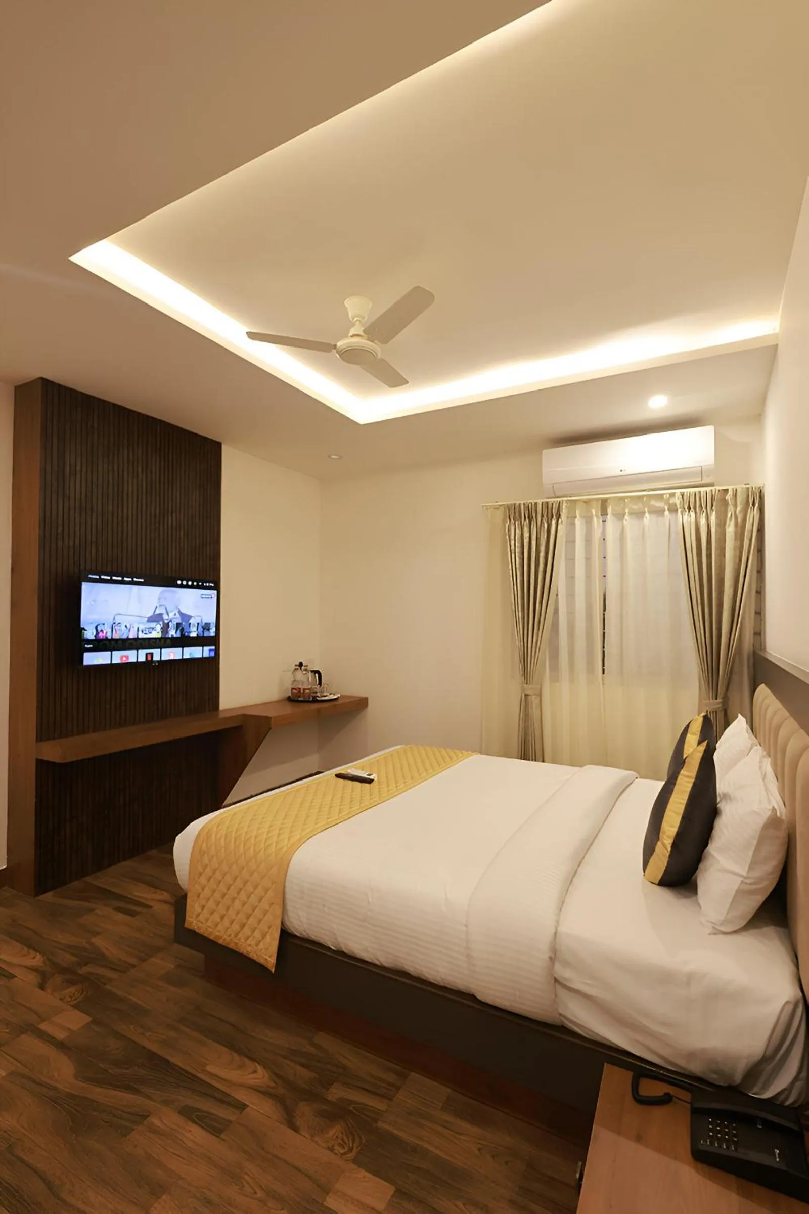 TV and multimedia, Bed in PPH Living Rajathagiri Palace Premium Rooms