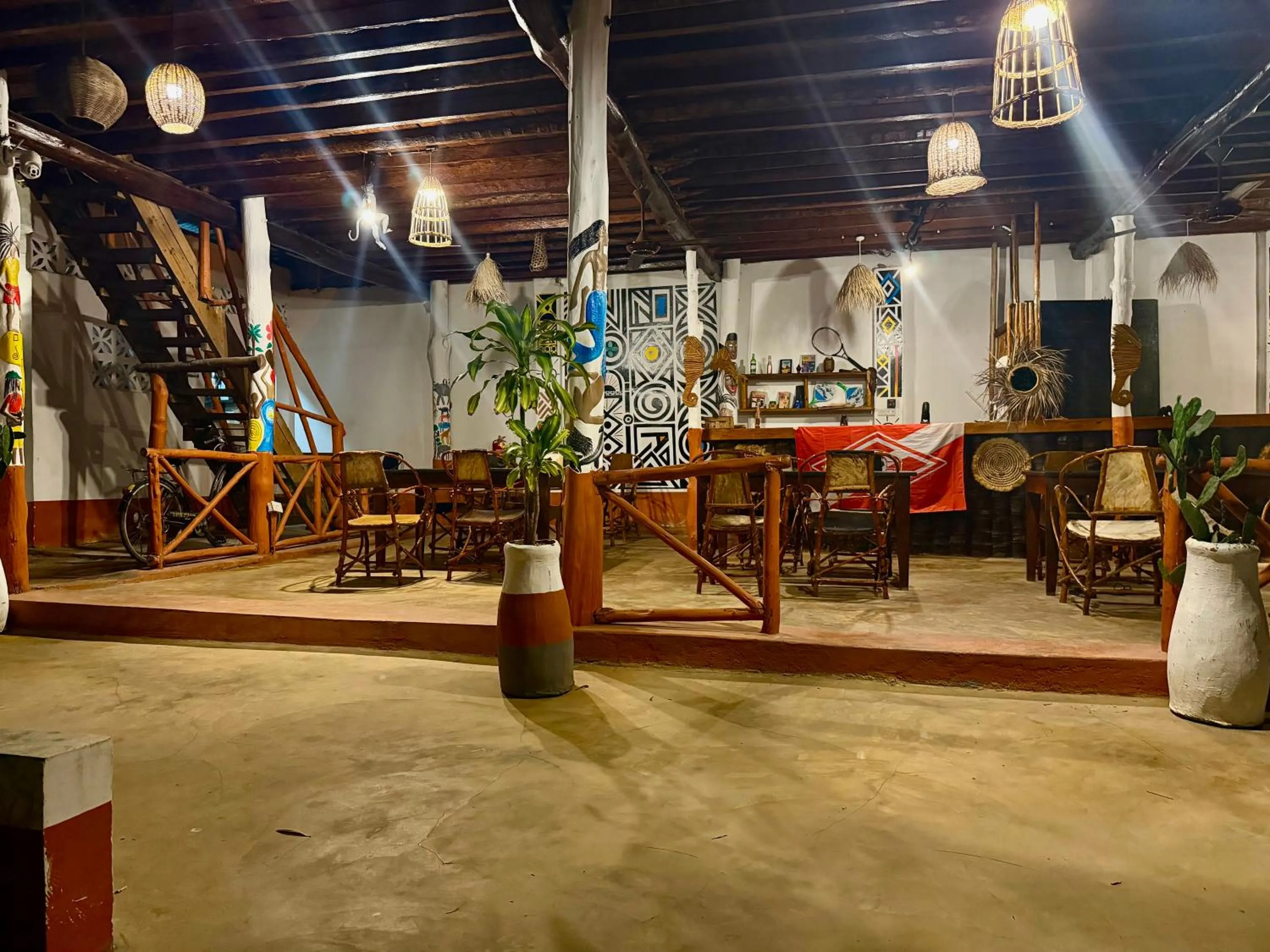 Restaurant/places to eat in The Tropinest bungalow