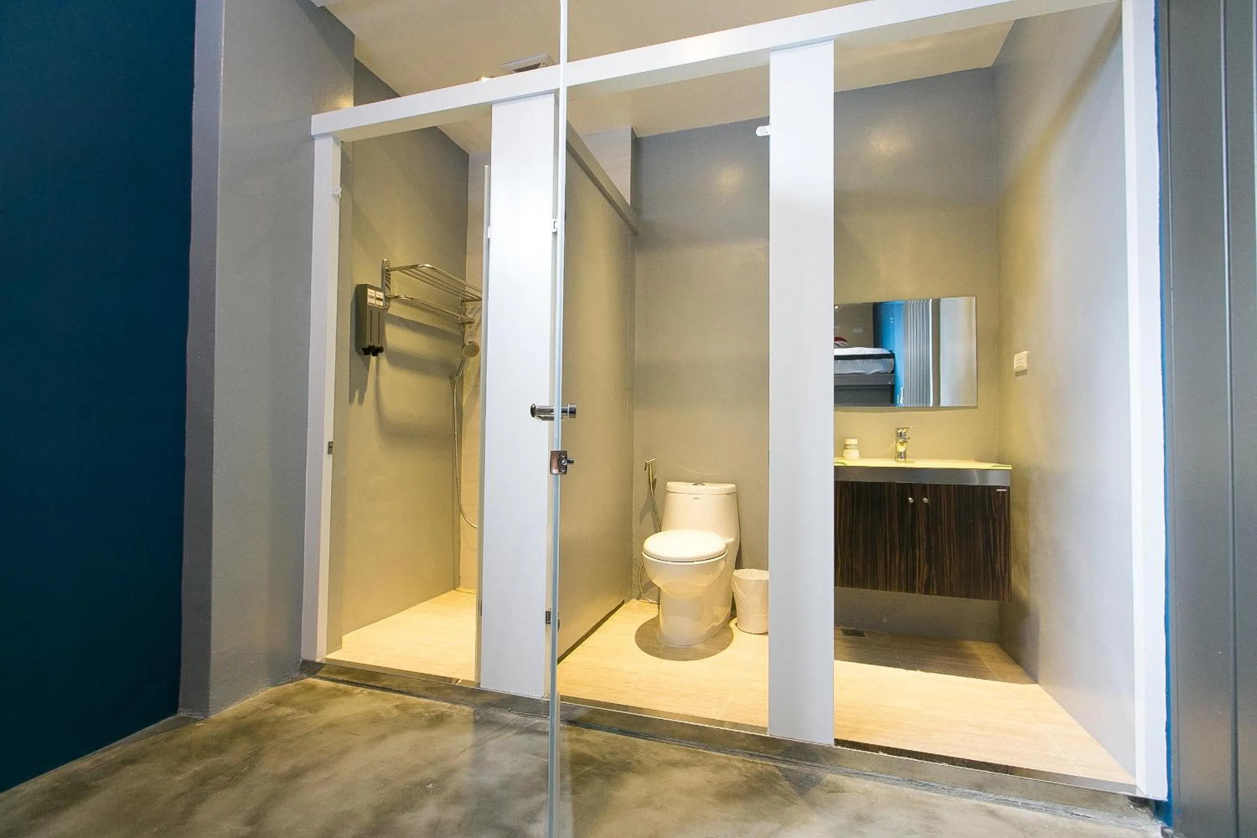 Bathroom in Arch Inn