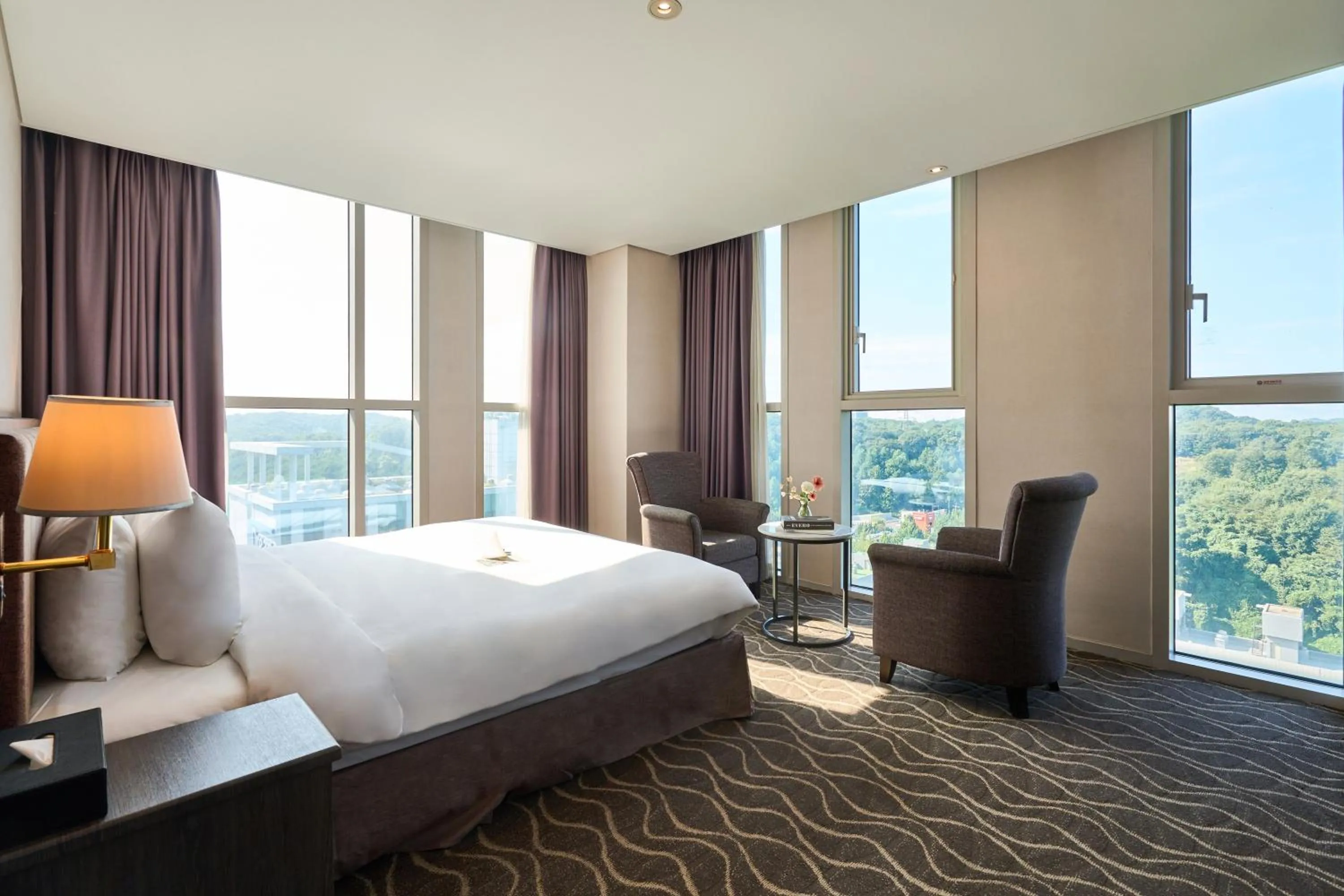 Area and facilities, Bed in Hotel Square Ansan