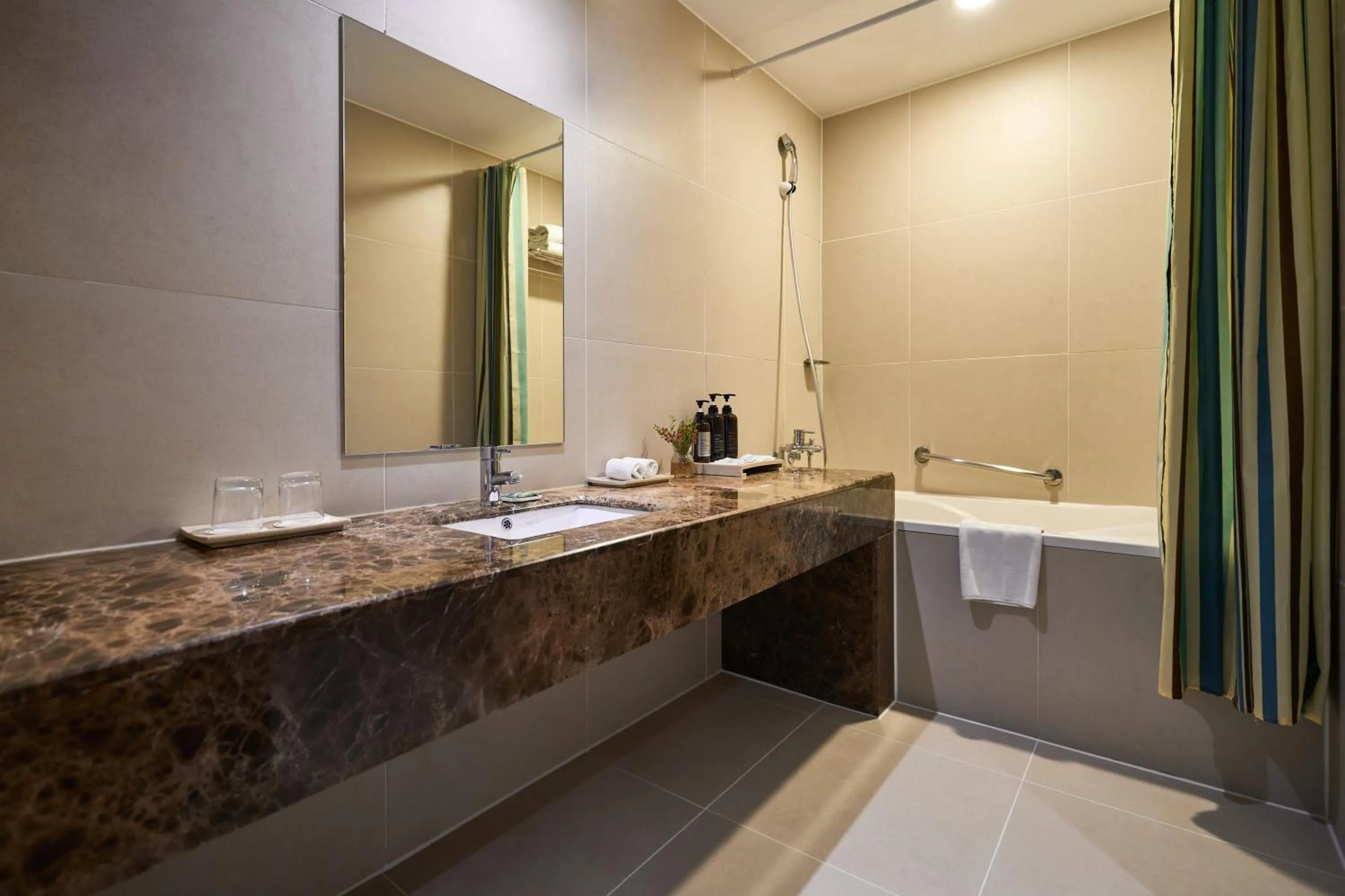 Bathroom in Hotel Square Ansan