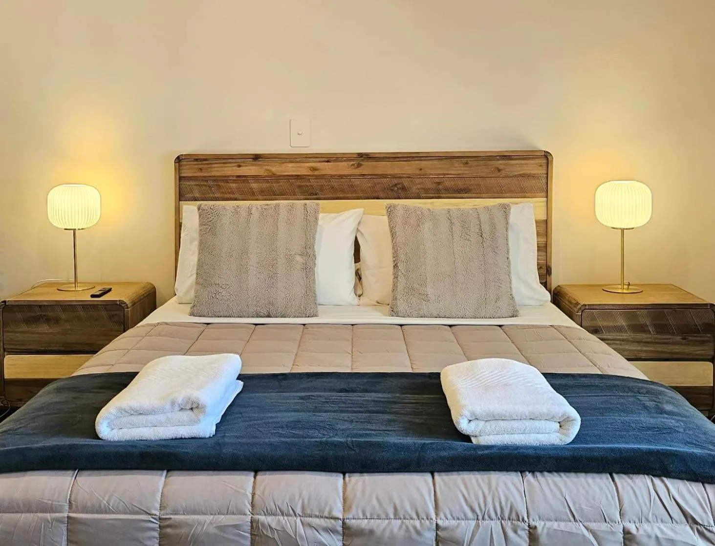 Bed in Wild Kea Lodge Franz Josef