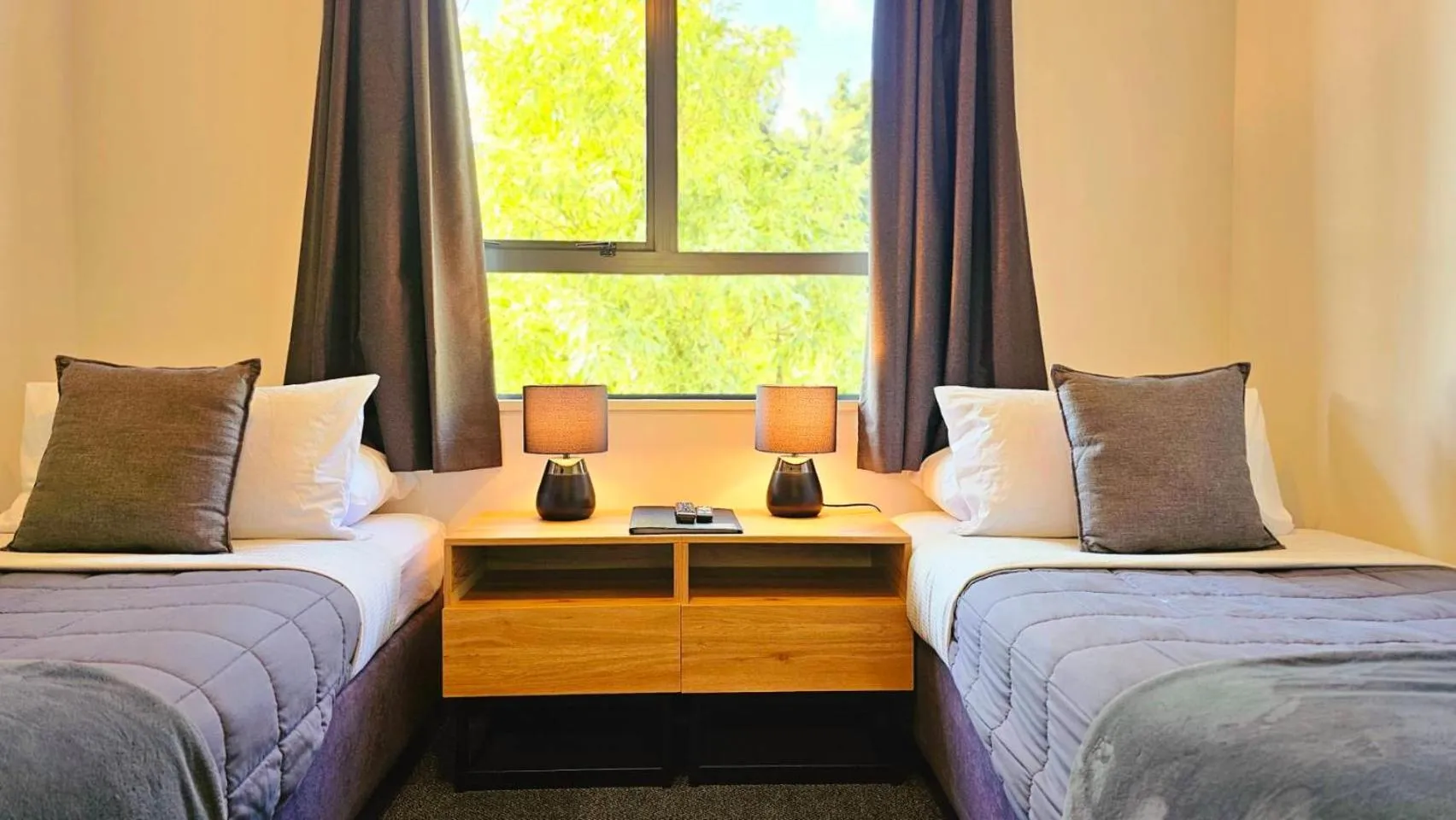 Bed in Wild Kea Lodge Franz Josef