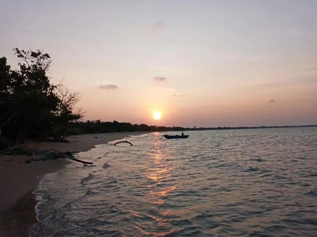 Giman Free Beach Resort Pasikuda