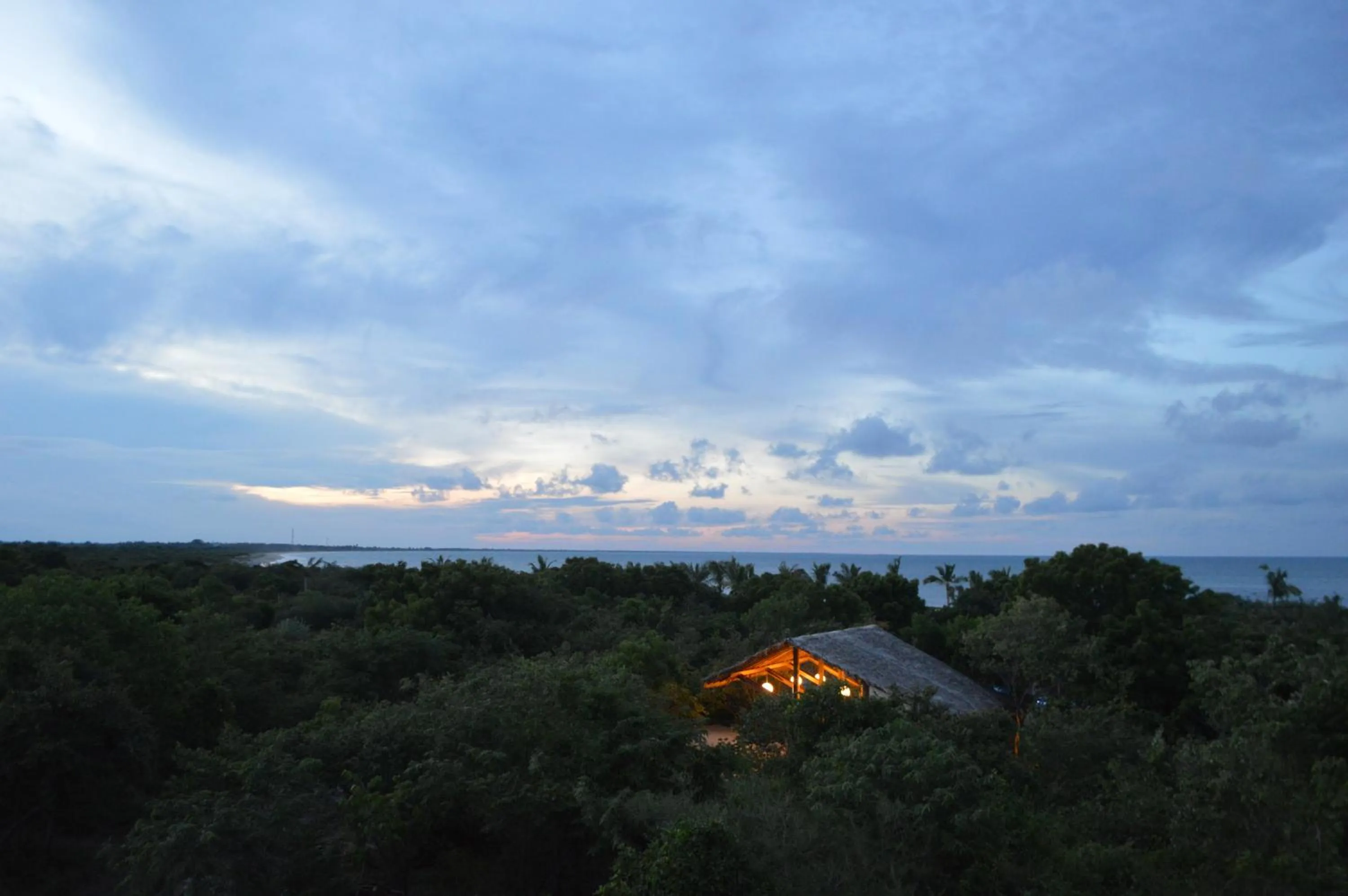 Giman Free Beach Resort Pasikuda