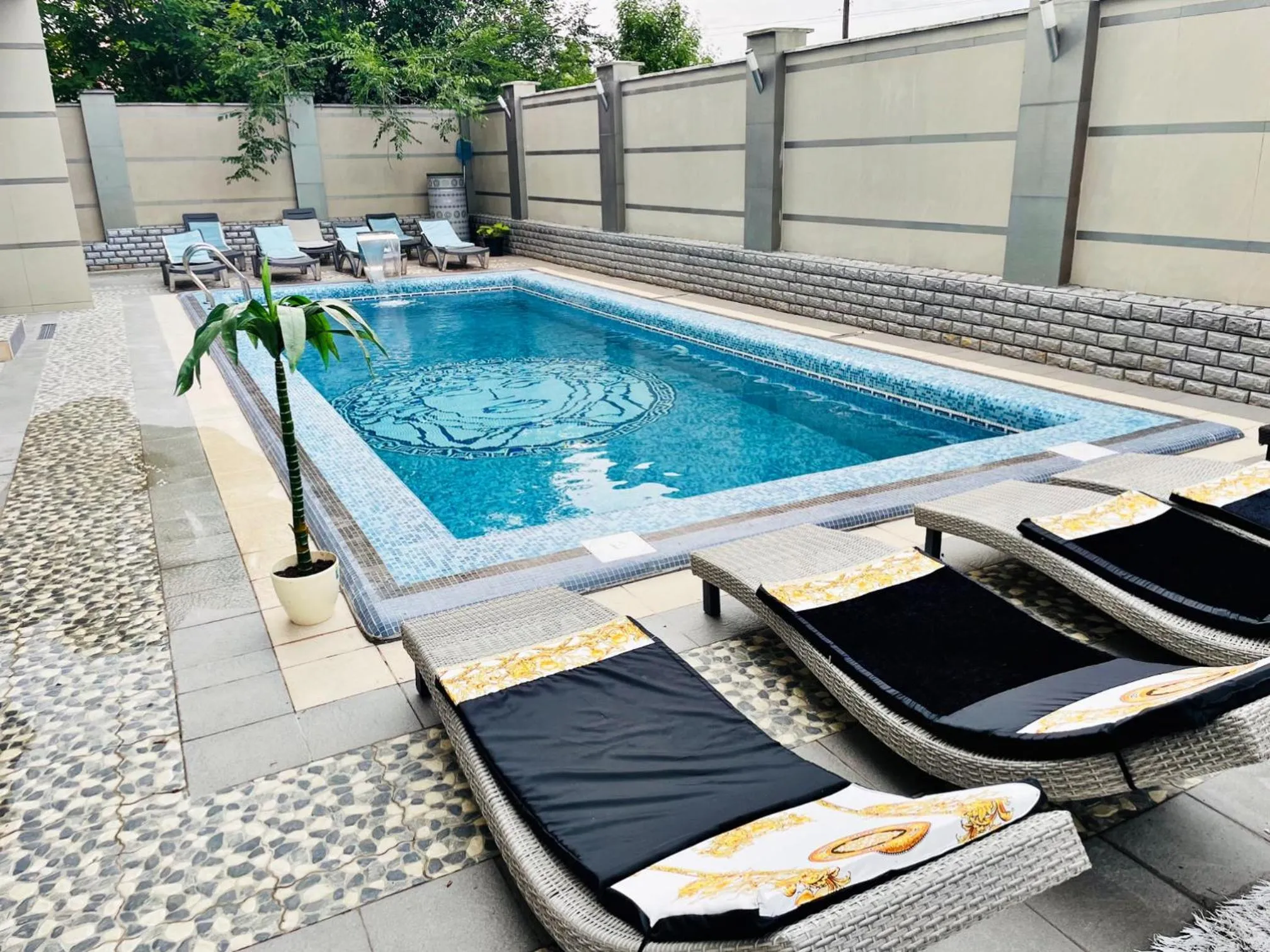 Swimming pool in Diamond Hotel