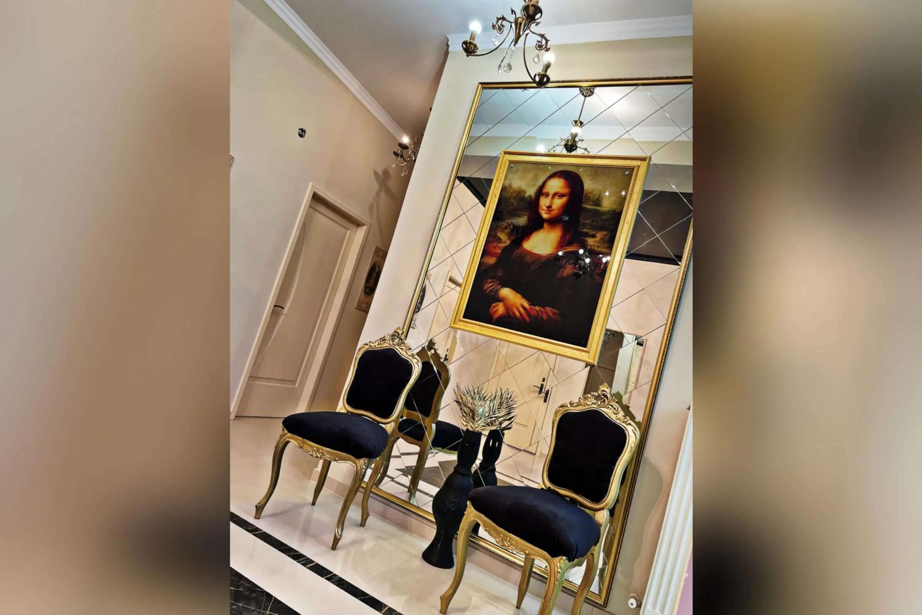 Living room in Diamond Hotel