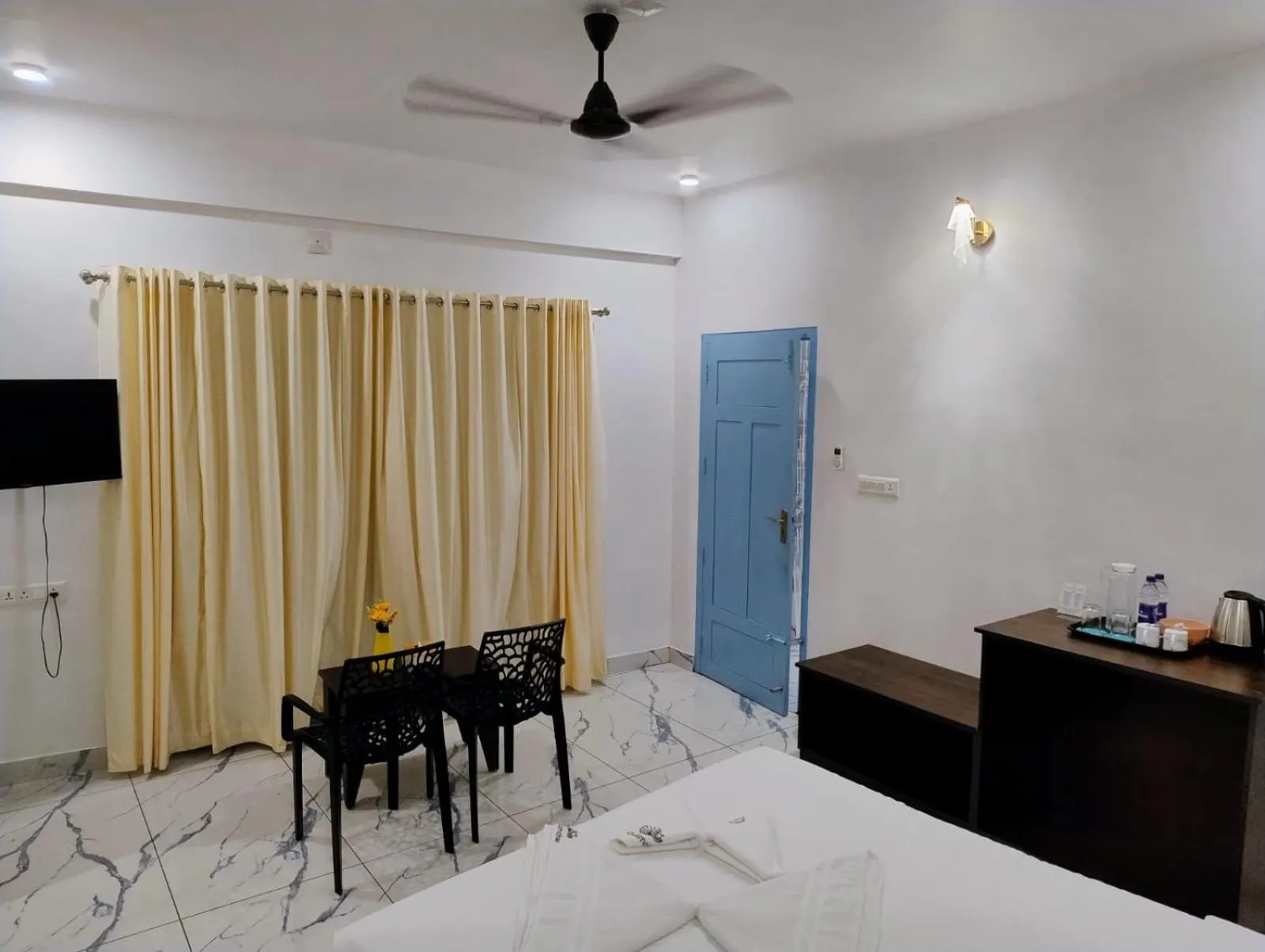 Bed in Gulmohar Varkala