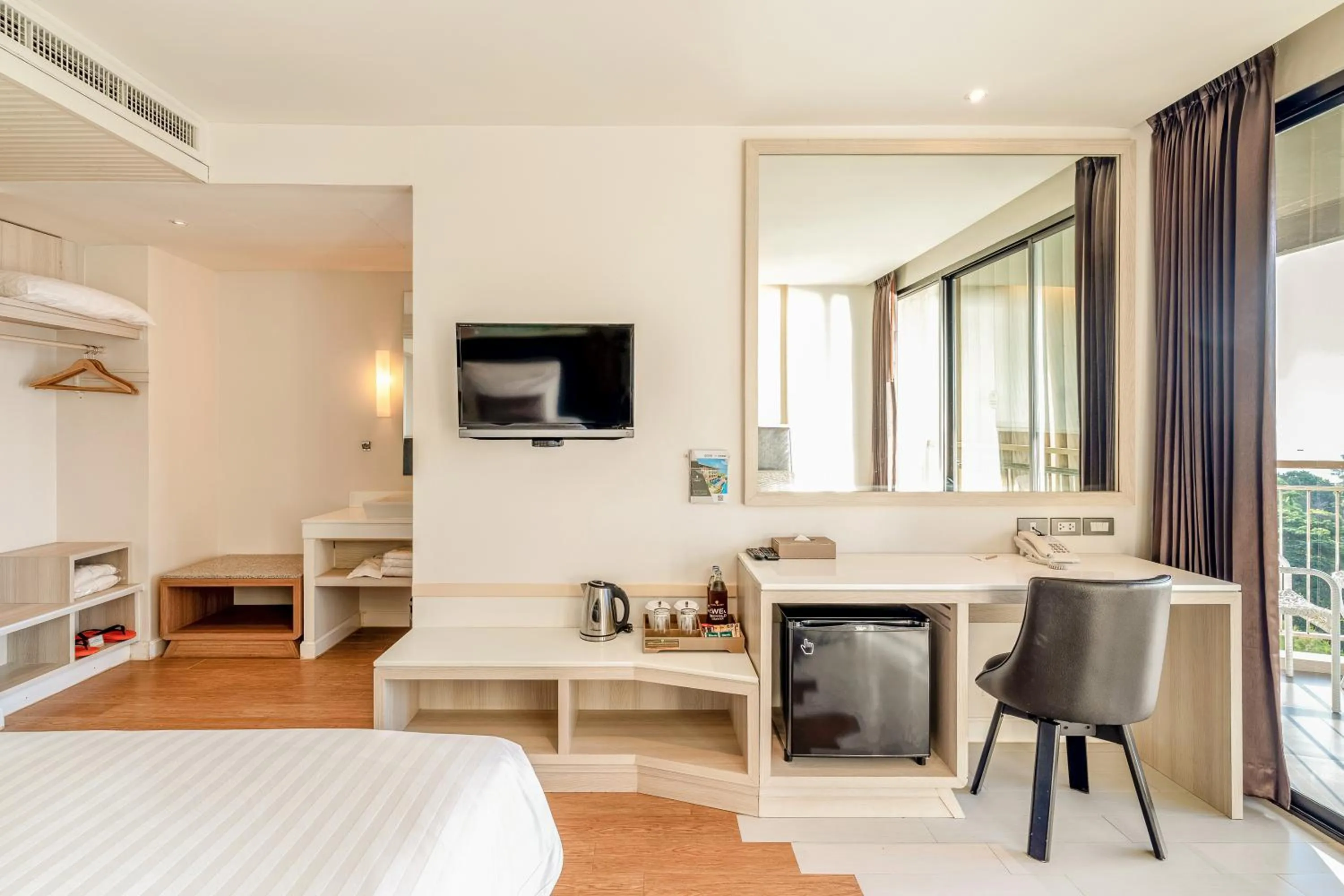 TV and multimedia, Bed in Sand Dunes Chaolao Beach Resort