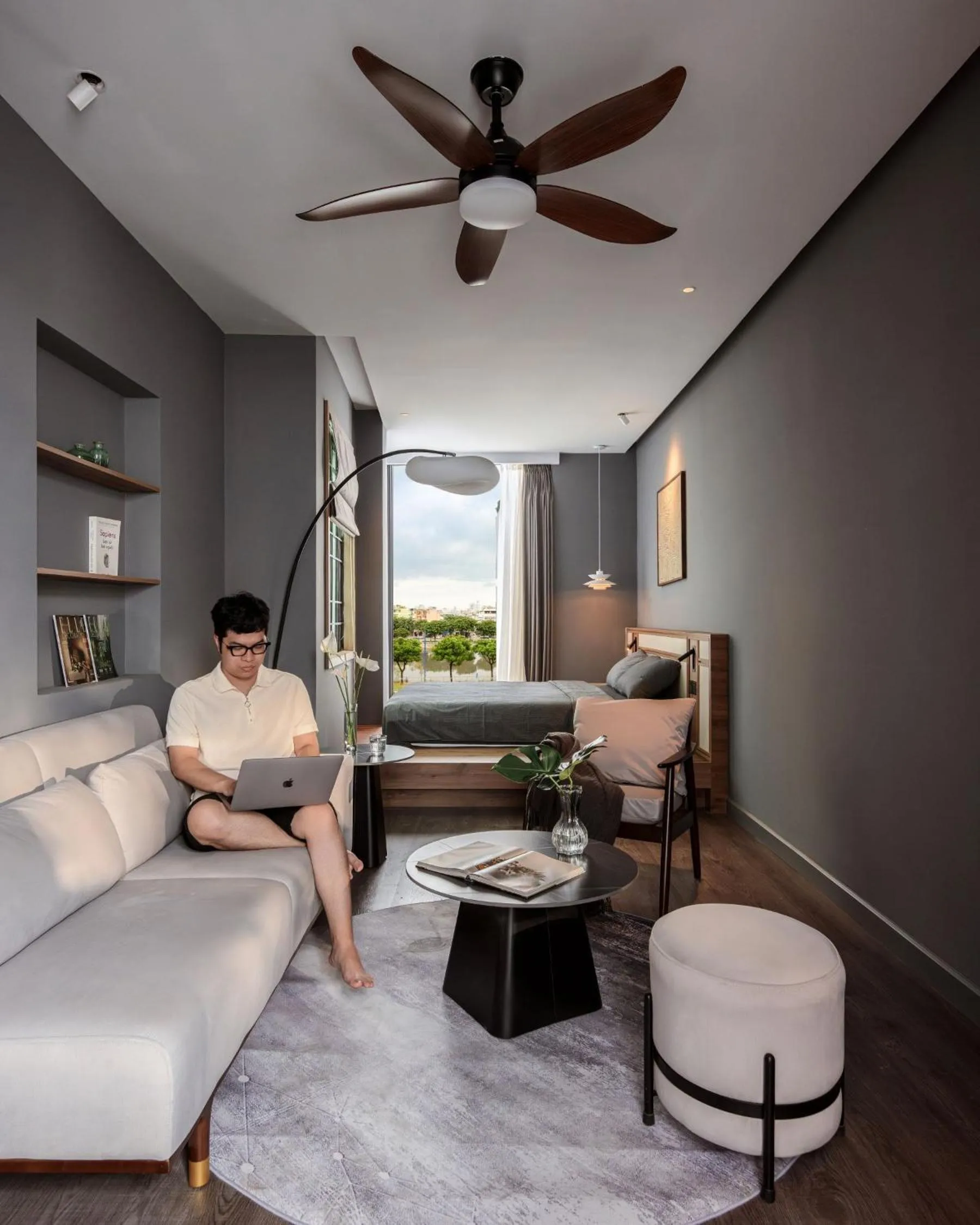 People in Express by M Village Võ Văn Kiệt