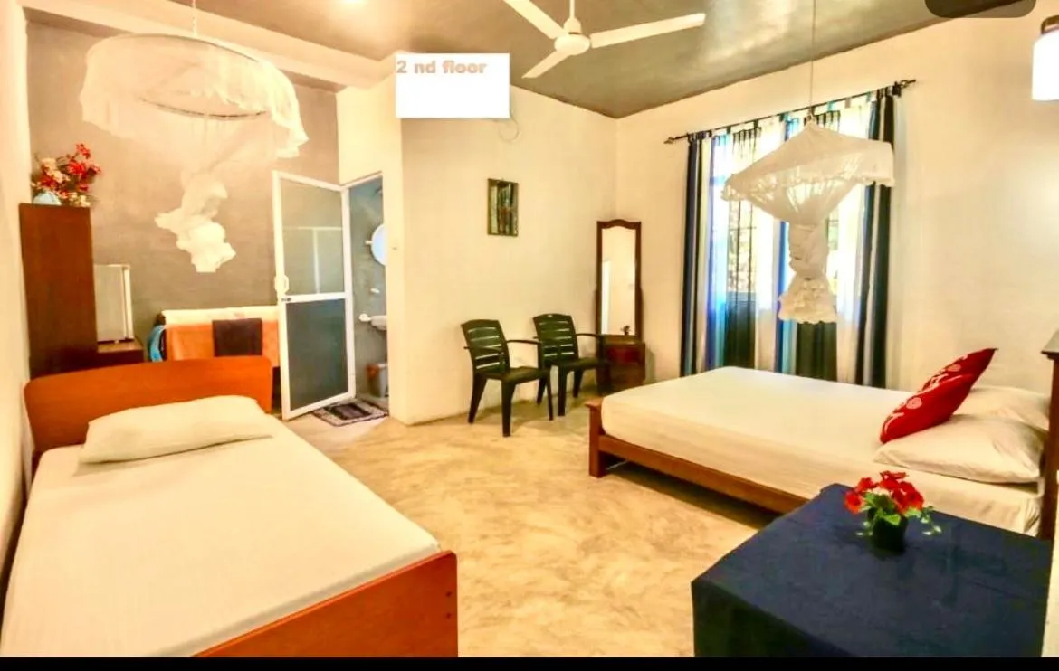 Bed in Holiday Inn Unawatuna