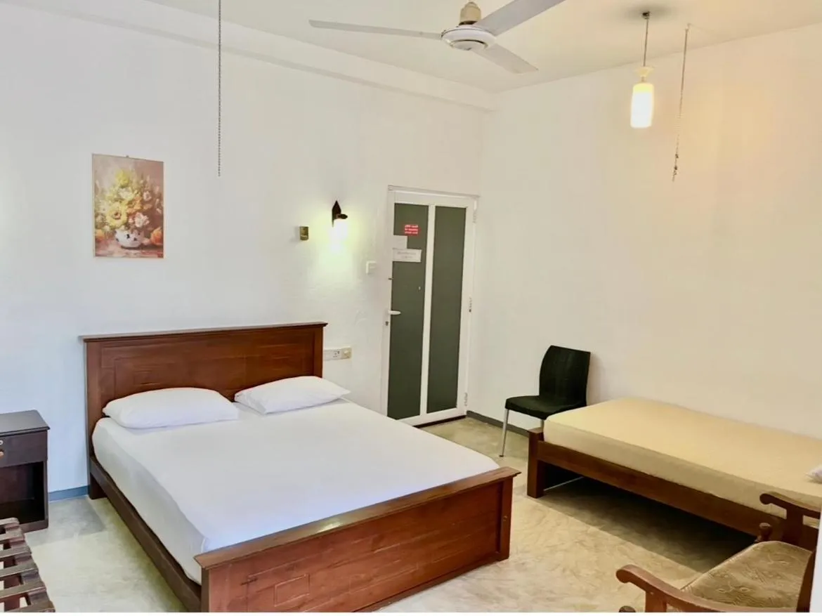 Bed in Holiday Inn Unawatuna