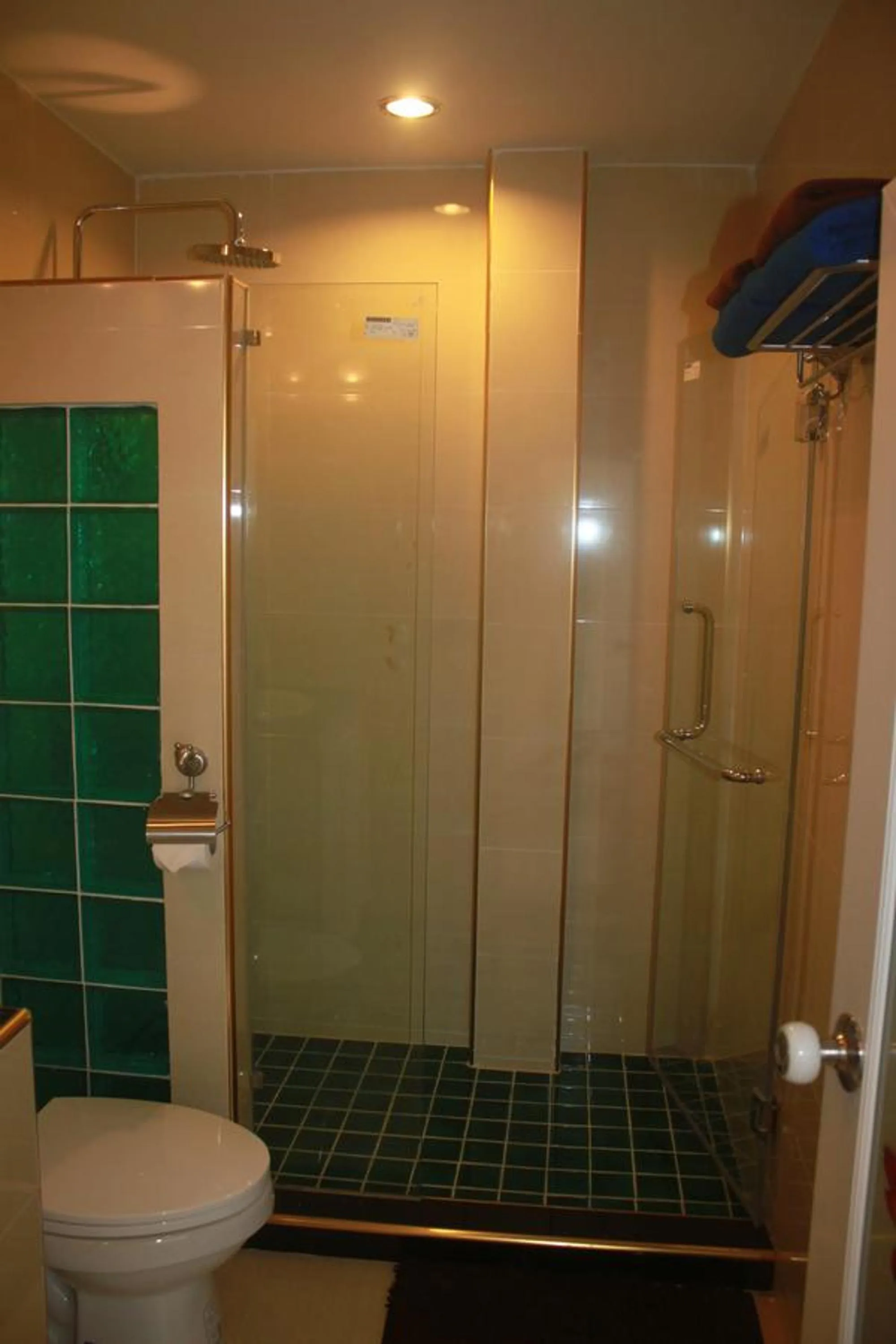 Bathroom in Nong Nuey Rooms