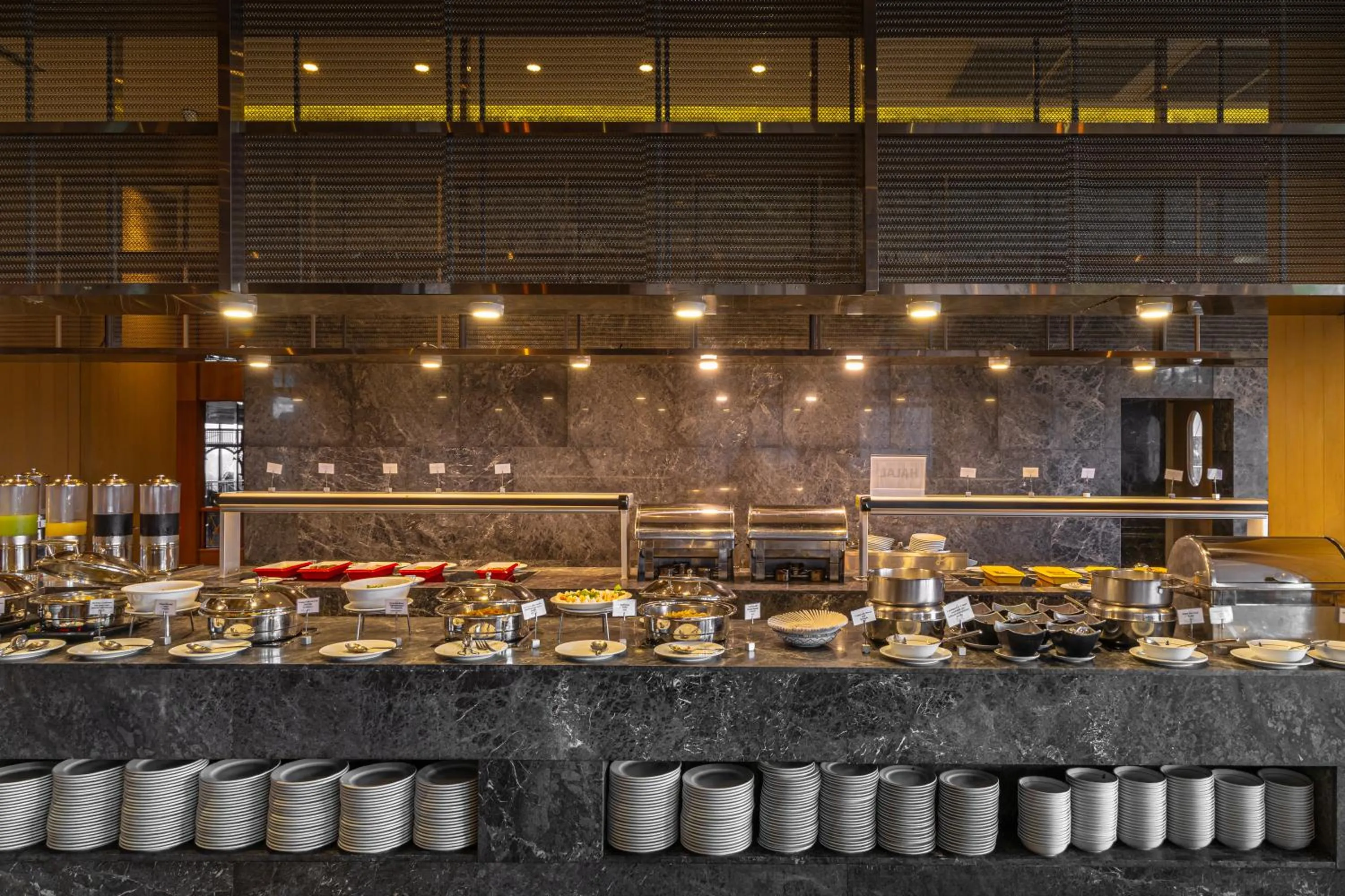 Restaurant/places to eat in Royal Cliff Grand Hotel Pattaya