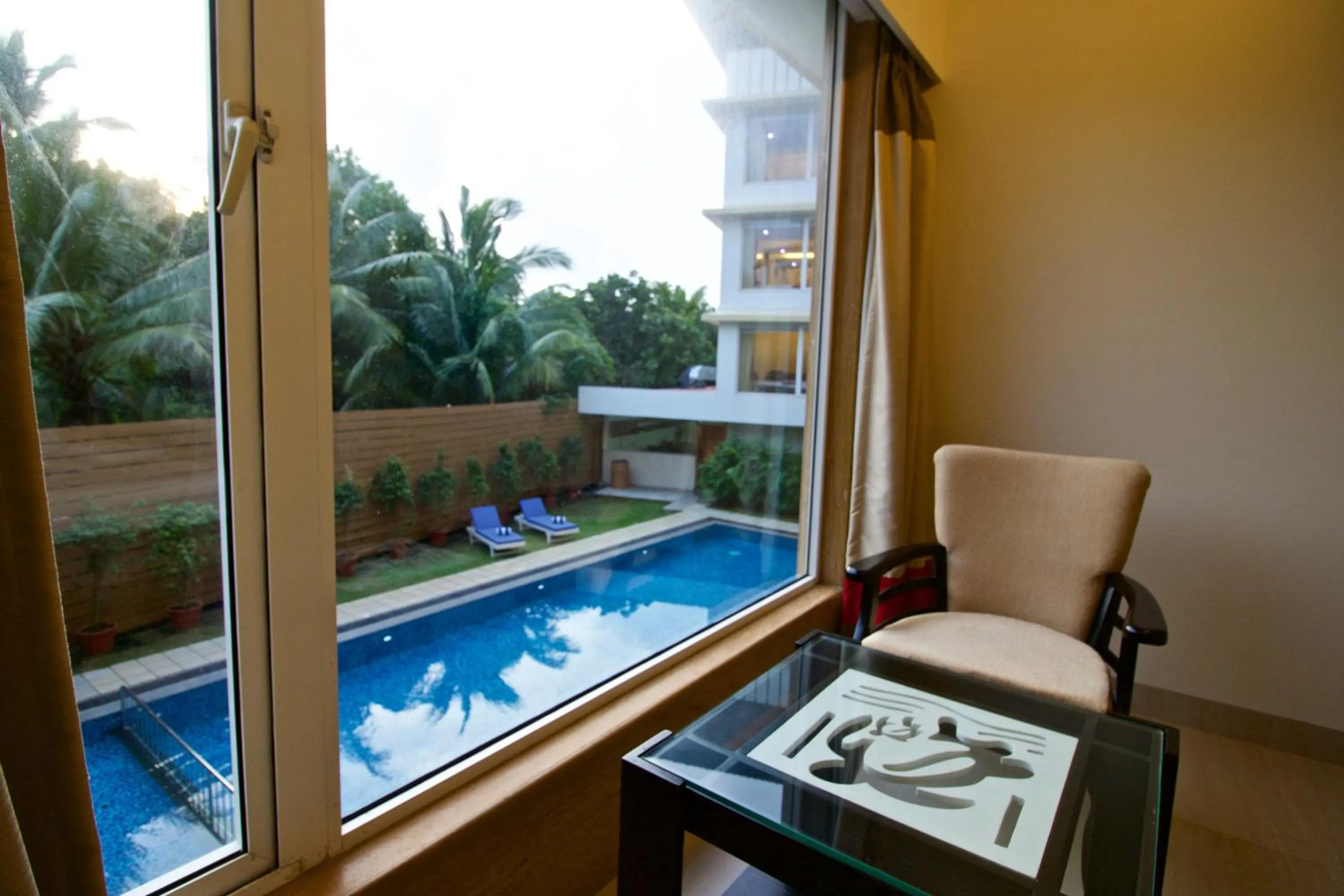 Pool view in Turtle Beach Resort - Morjim