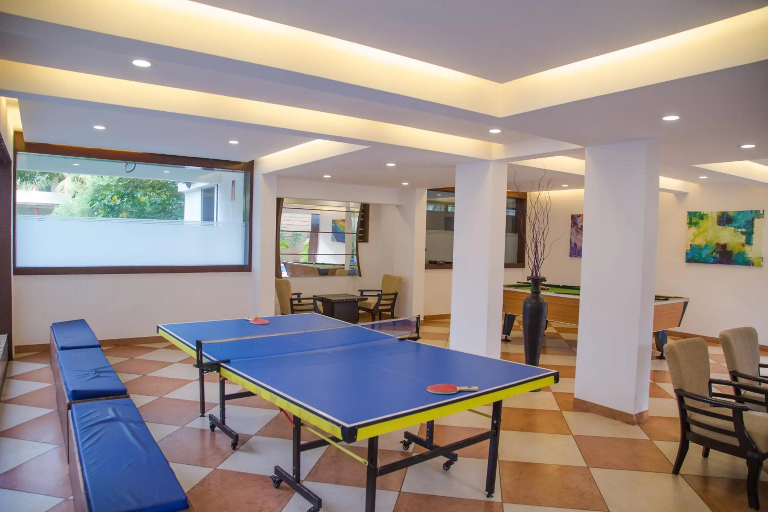 Game Room in Turtle Beach Resort - Morjim