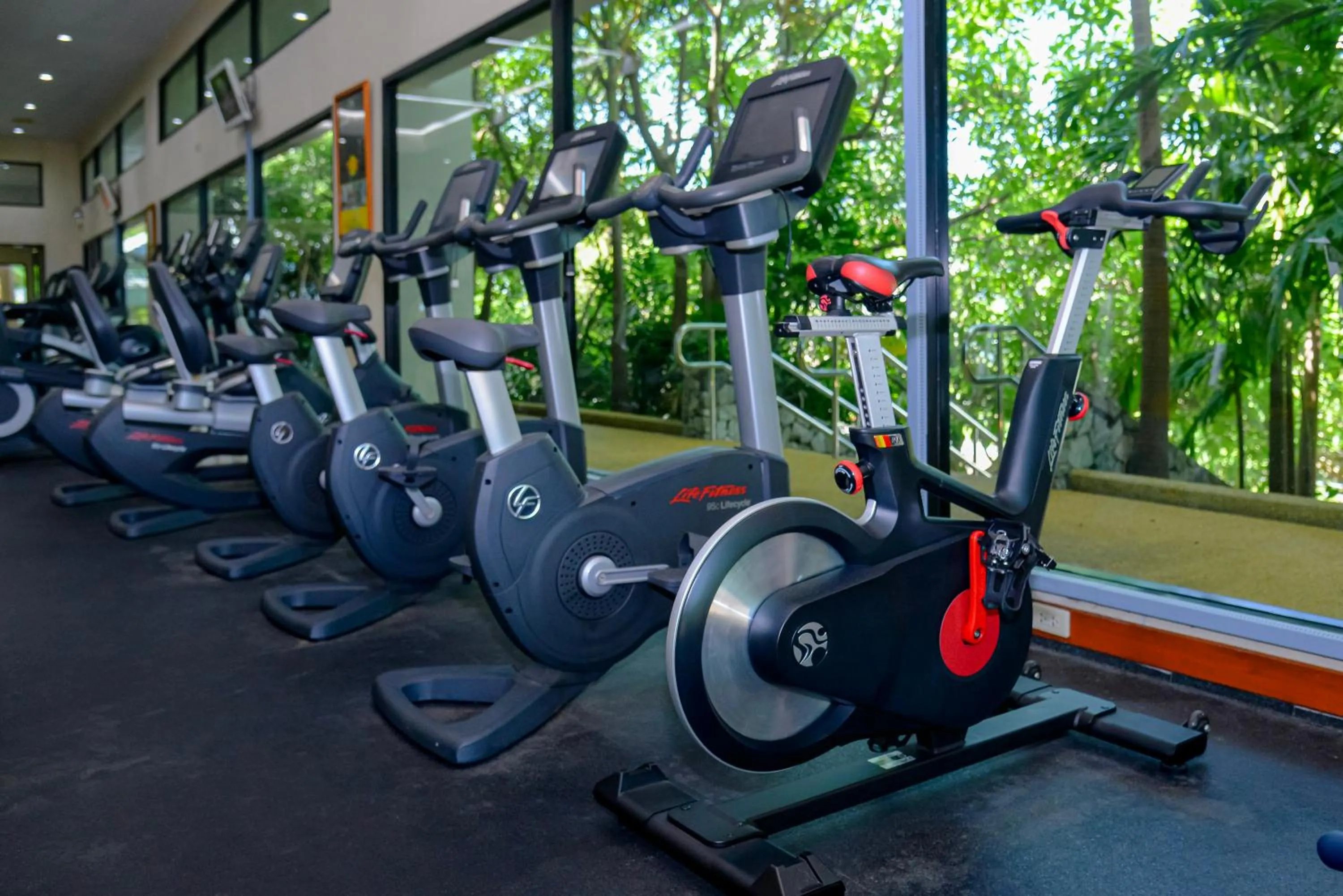 Fitness centre/facilities in Royal Cliff Beach Terrace Pattaya