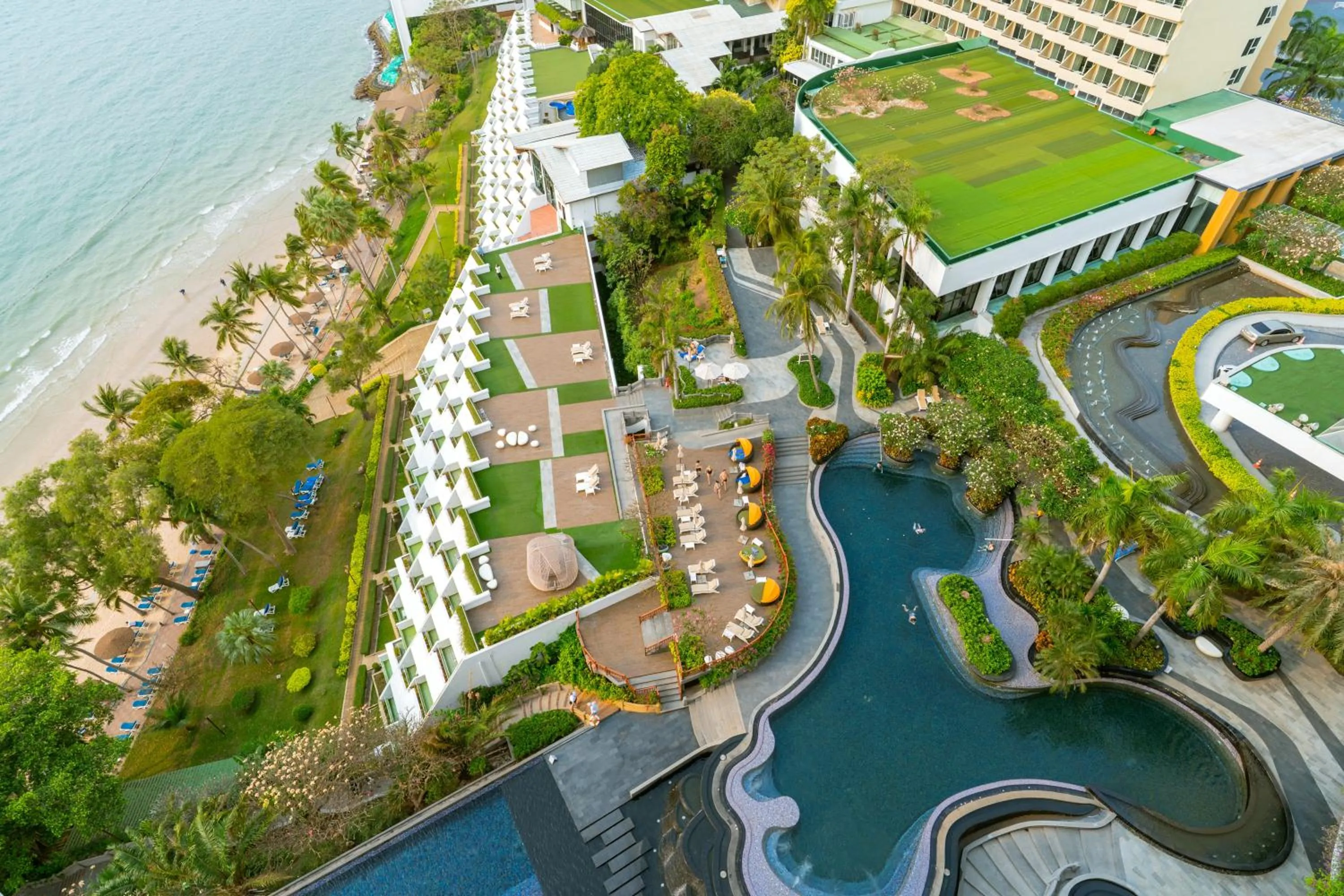 Property building in Royal Cliff Beach Terrace Pattaya