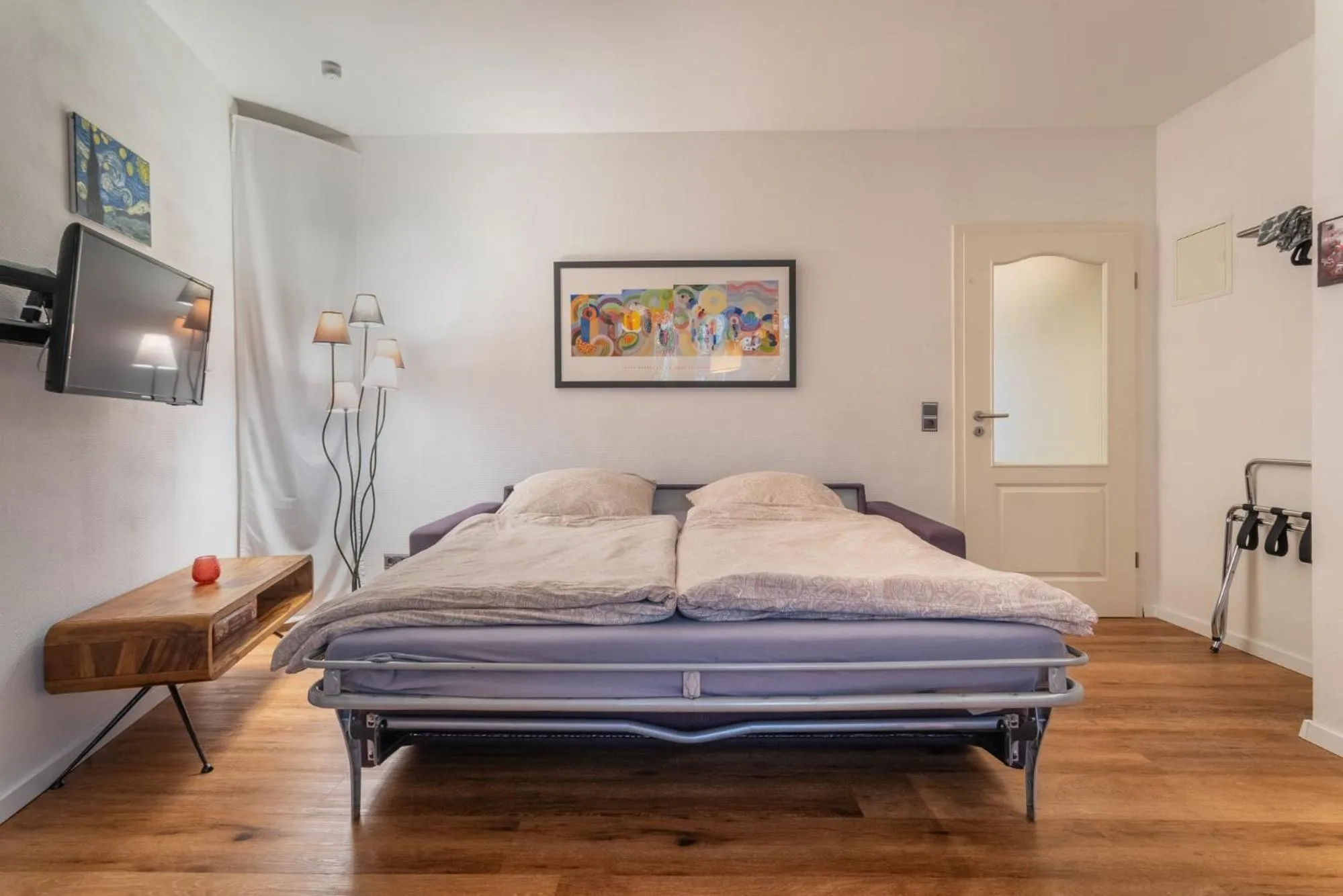 Bed in Apartment Hannover Top Citylage