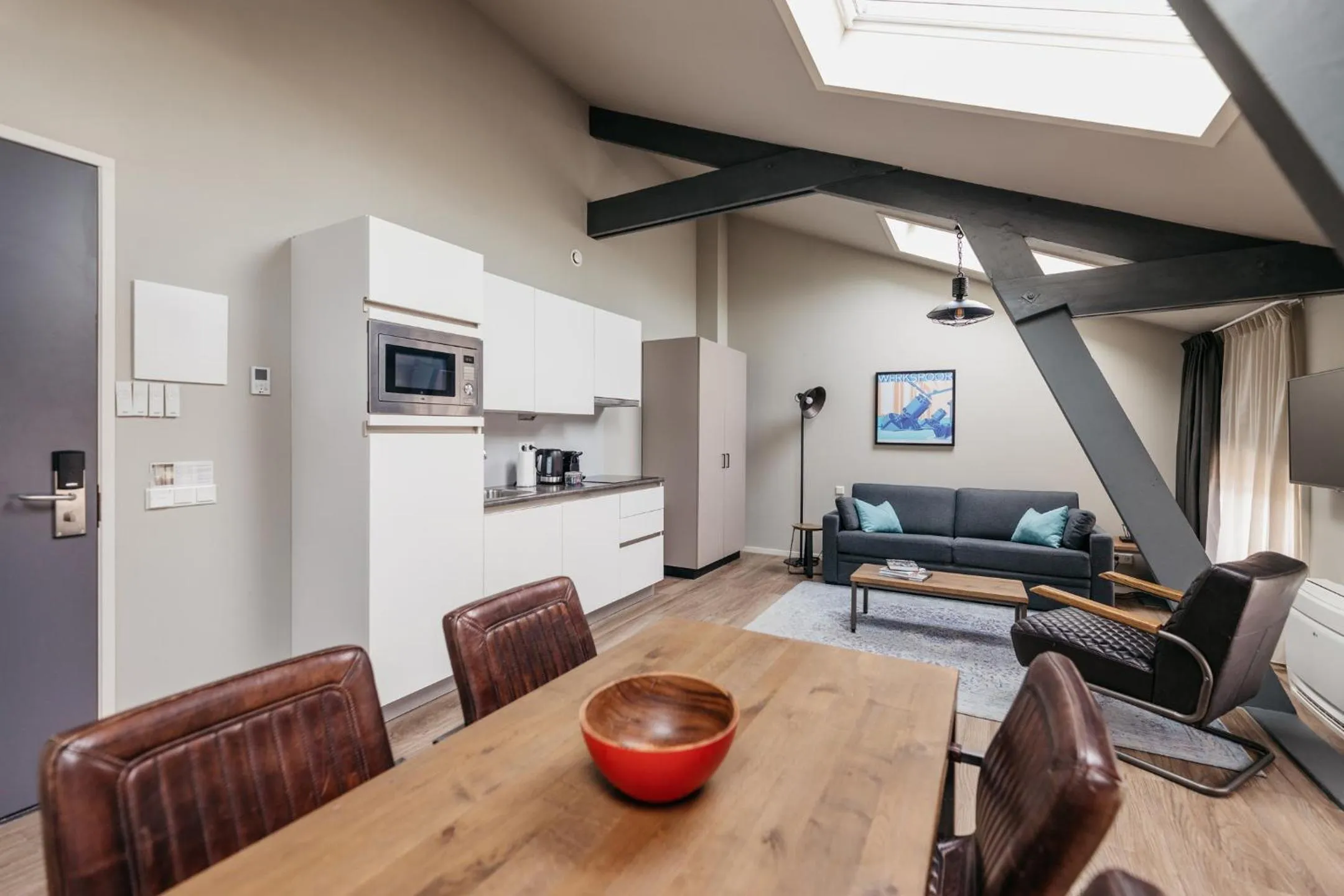 Kitchen or kitchenette in YAYS Amsterdam Maritime by Numa