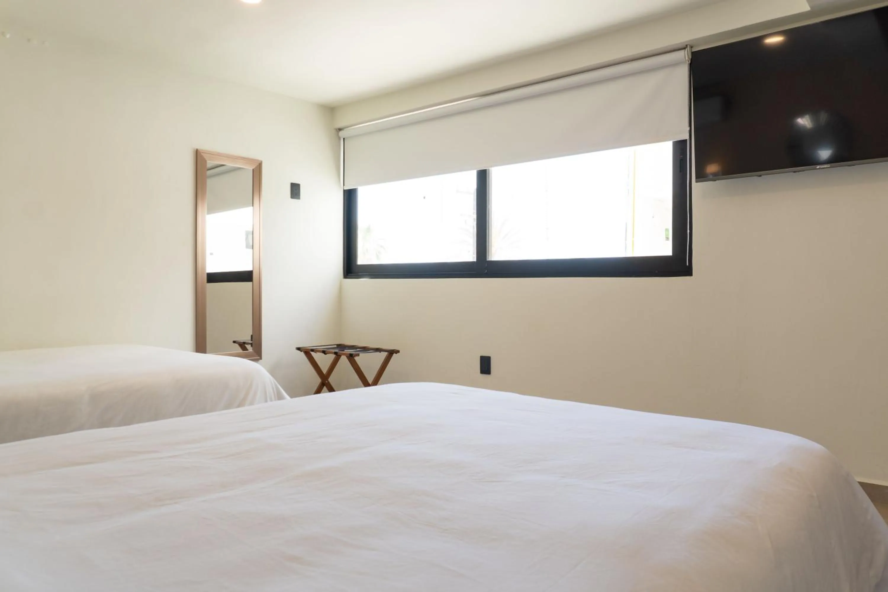 Bedroom, Bed in Colmena Hotel Los Cabos Marina