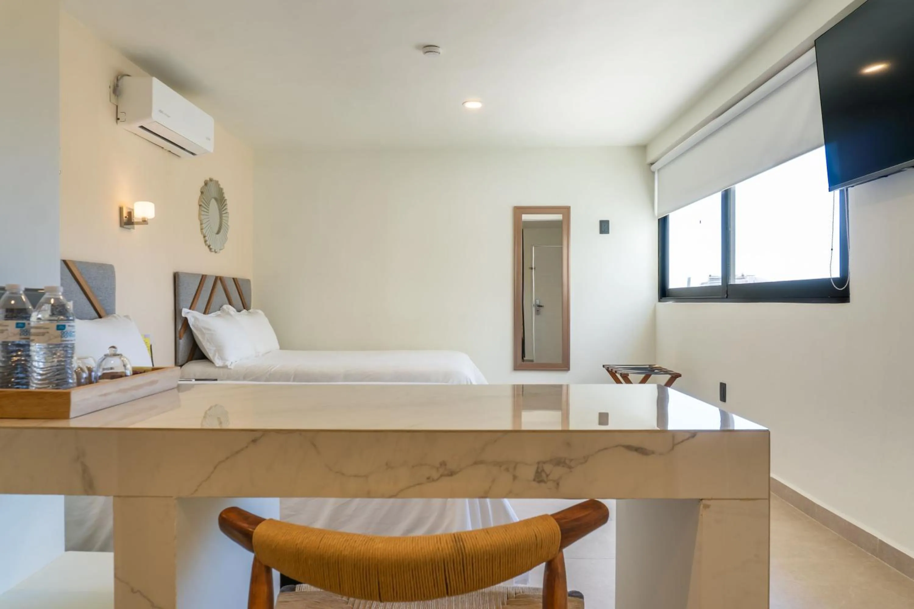 Bedroom, Bed in Colmena Hotel Los Cabos Marina