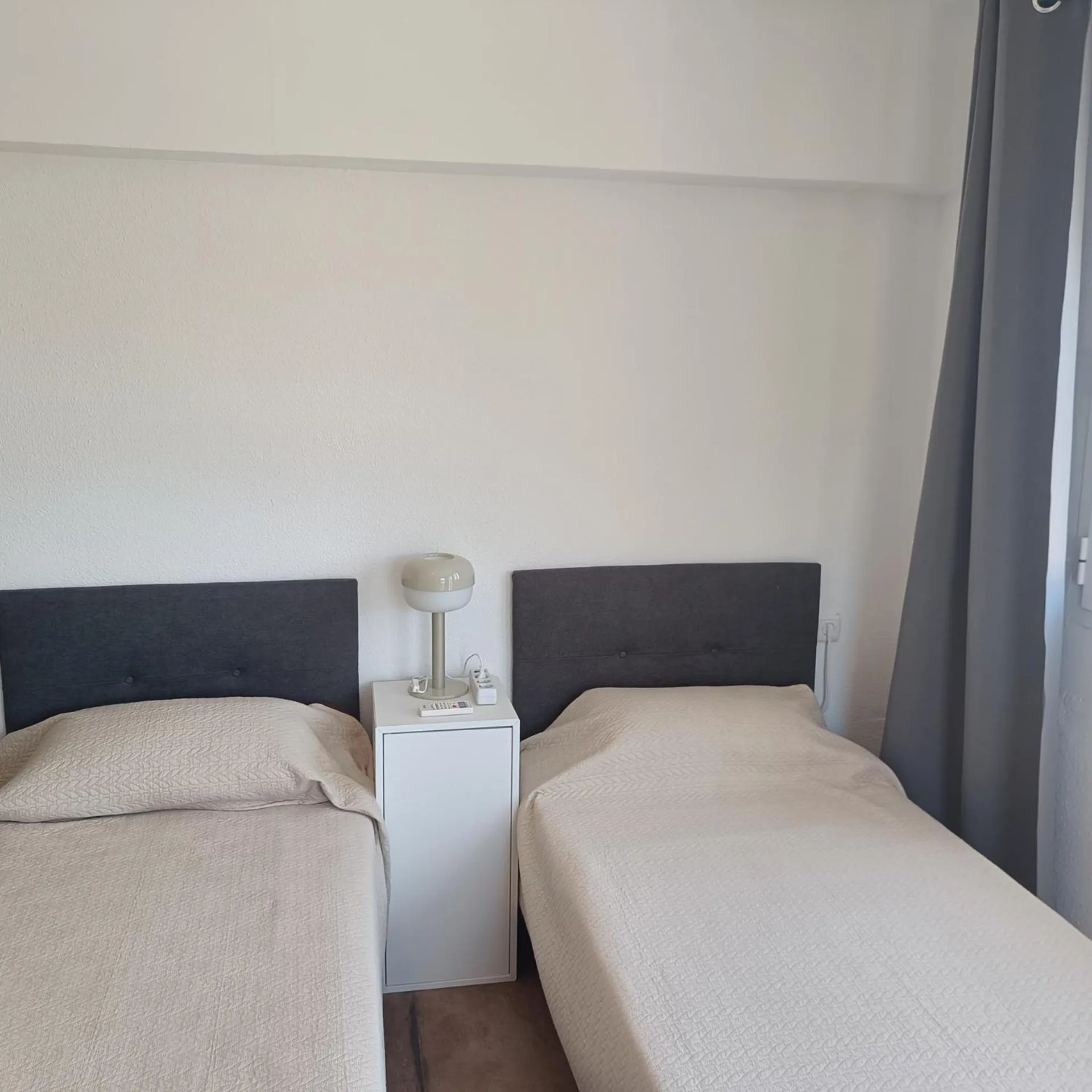 Bedroom, Bed in Duquesa Harbour Club Aparthotel