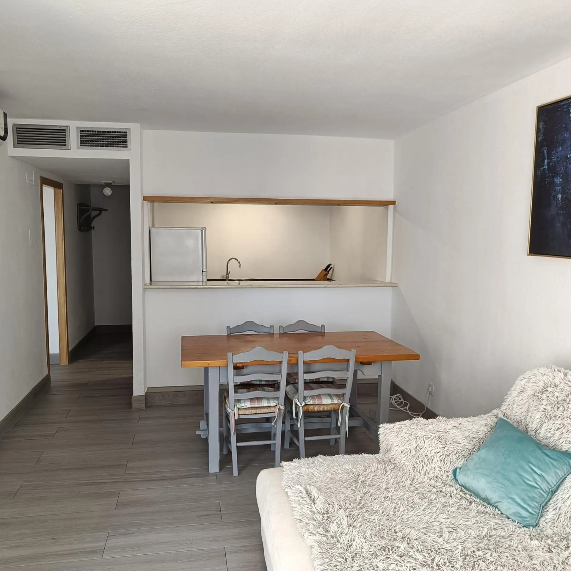 Kitchen or kitchenette in Duquesa Harbour Club Aparthotel