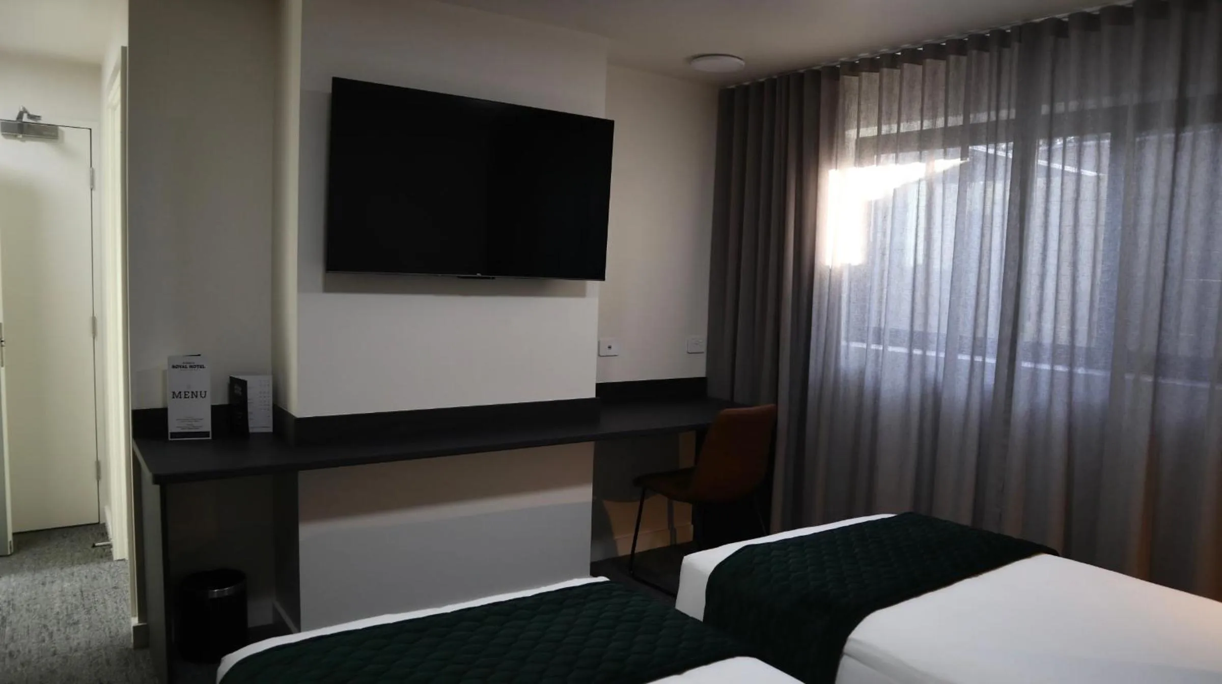 Property building, Bed in 40 on Marshall Boutique Hotel