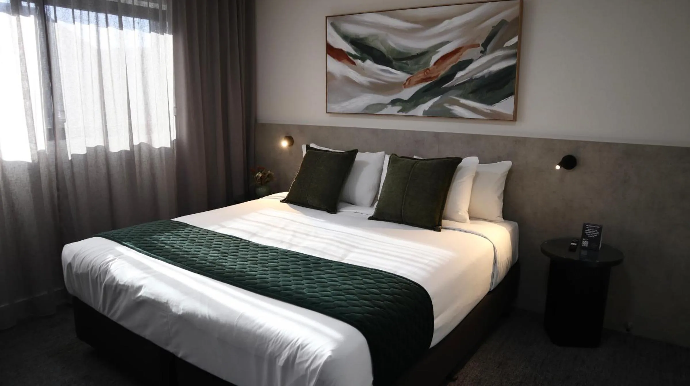 Bed in 40 on Marshall Boutique Hotel