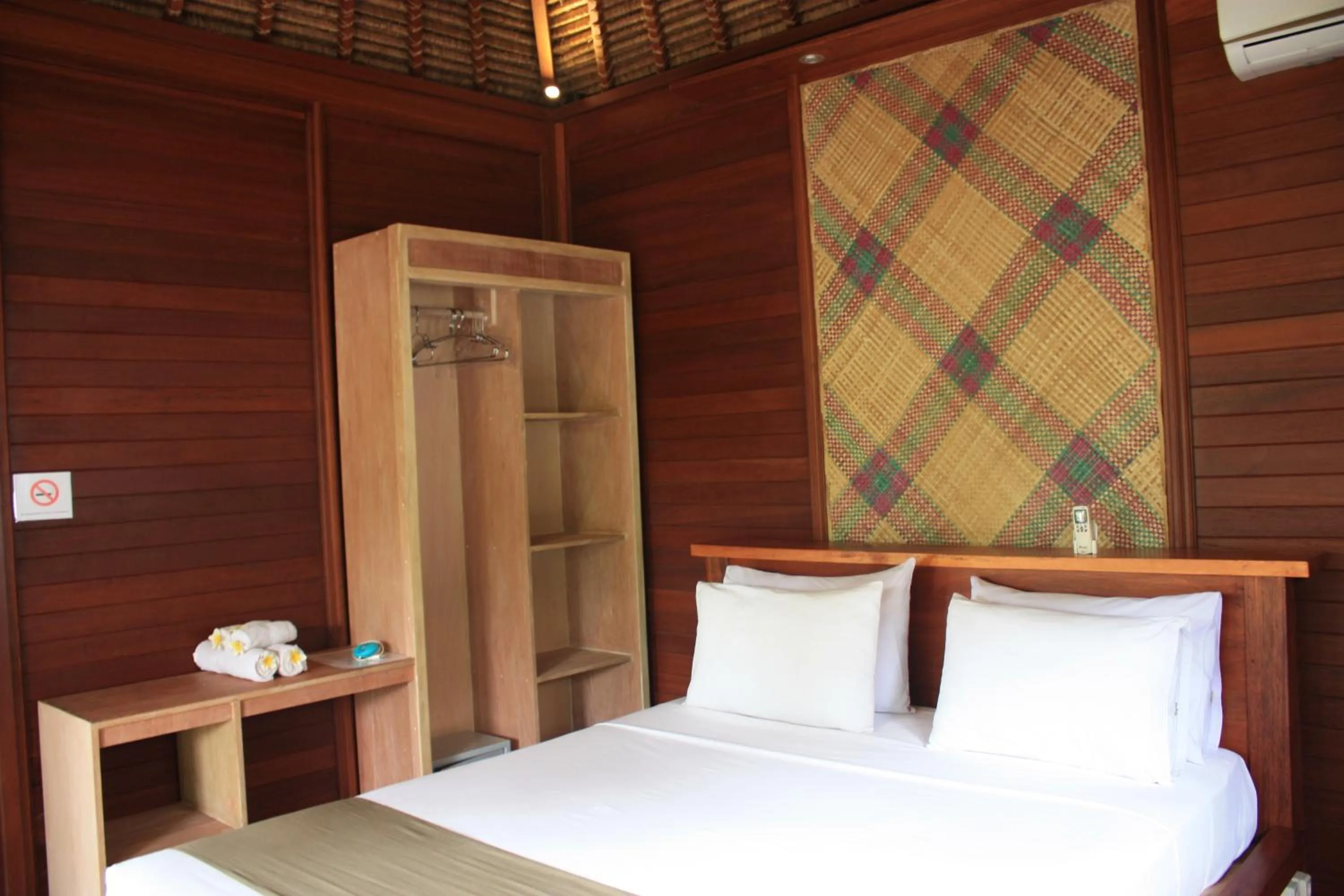 Bedroom, Bed in Guava Garden