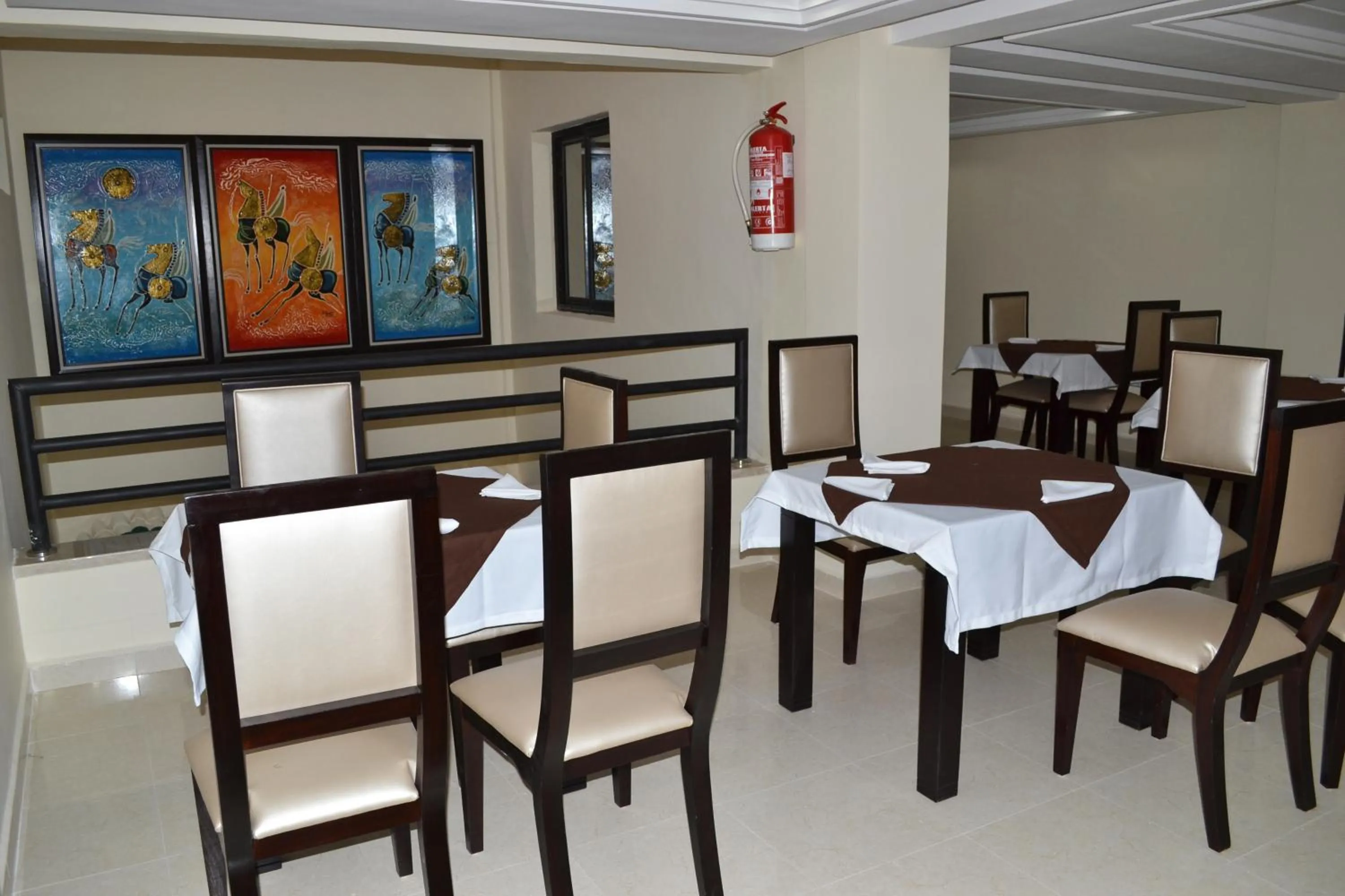 Restaurant/places to eat in Al Akhawayn