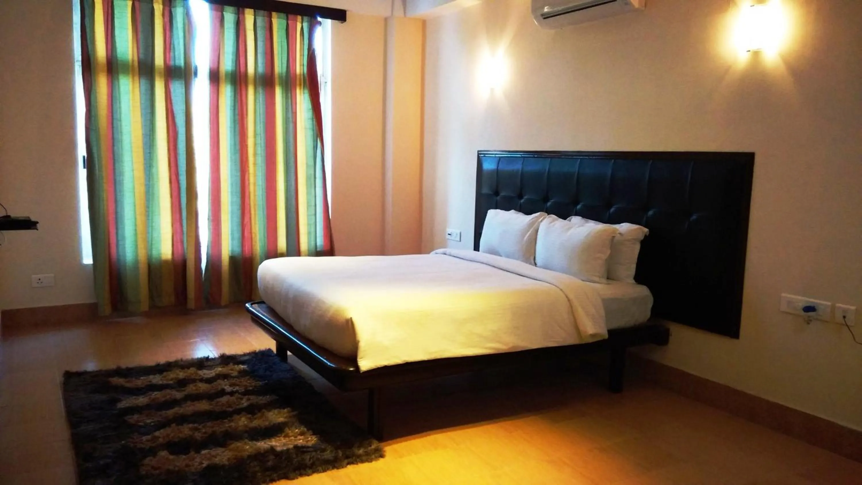 Bedroom, Bed in Polo Tura Hotel