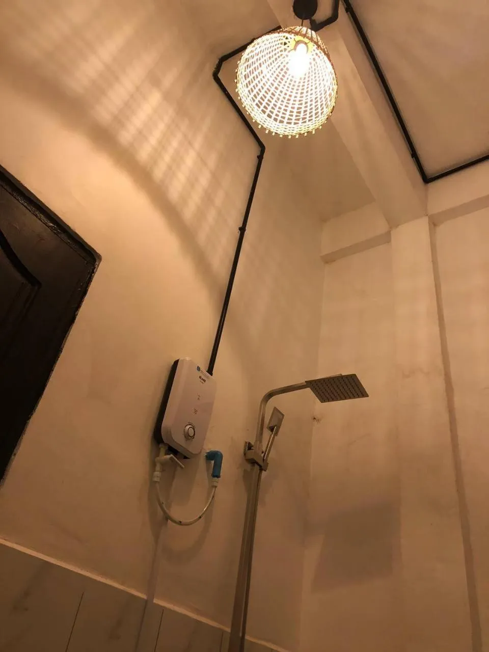 Shower in Bat Chum Villa