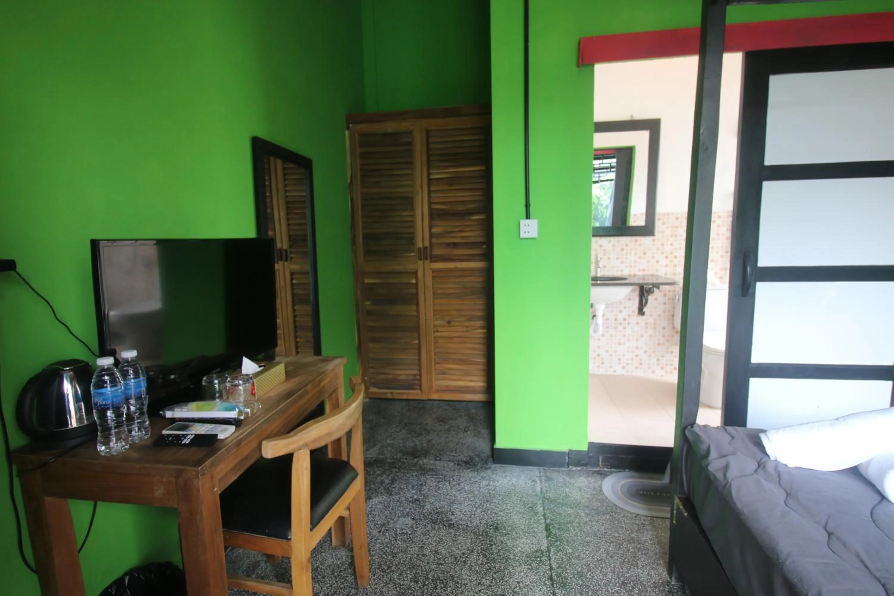 TV and multimedia in Bat Chum Villa