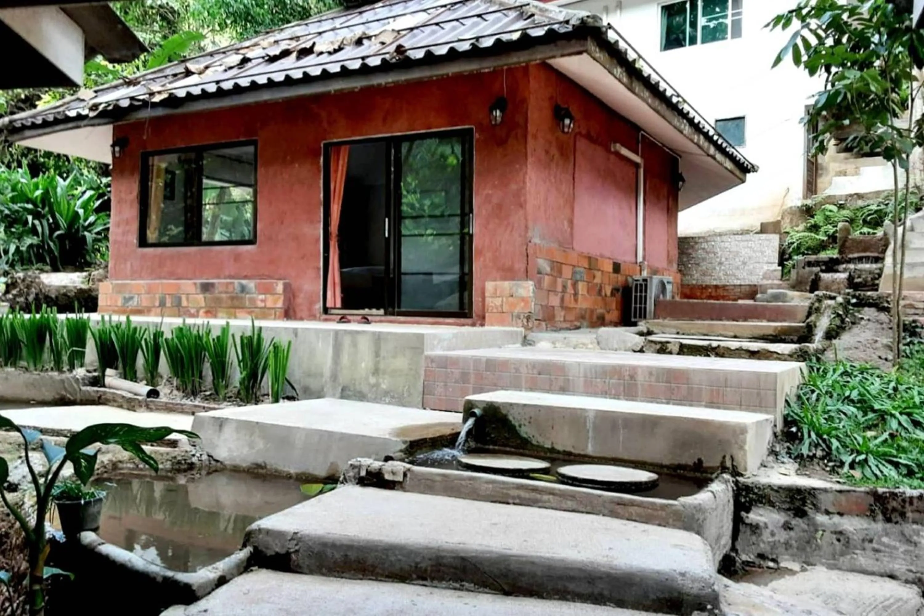 Property building in The Cascade - Mae Taeng Waterfall Bungalows