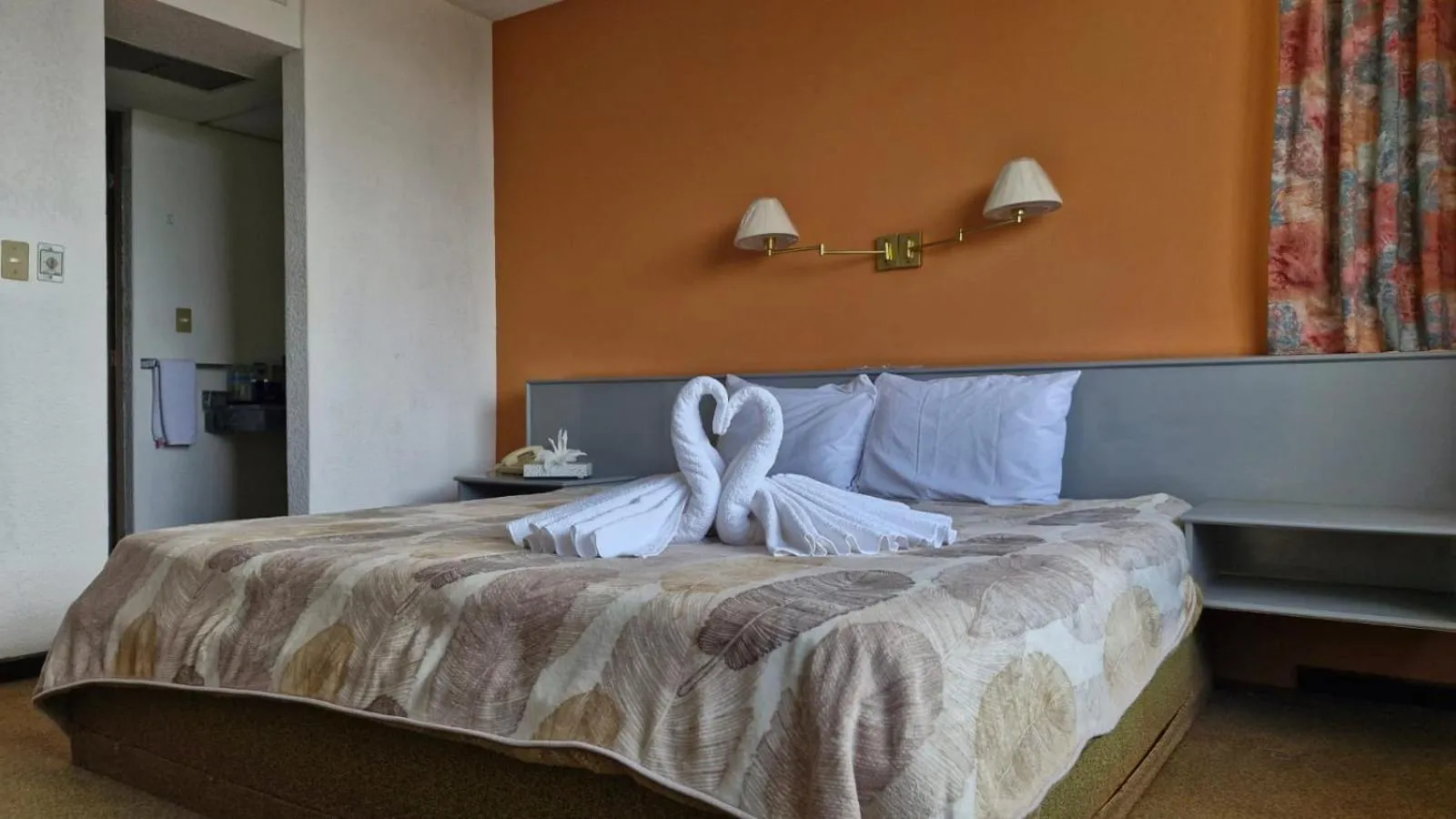 Photo of the whole room, Bed in Parador del Río Irapuato