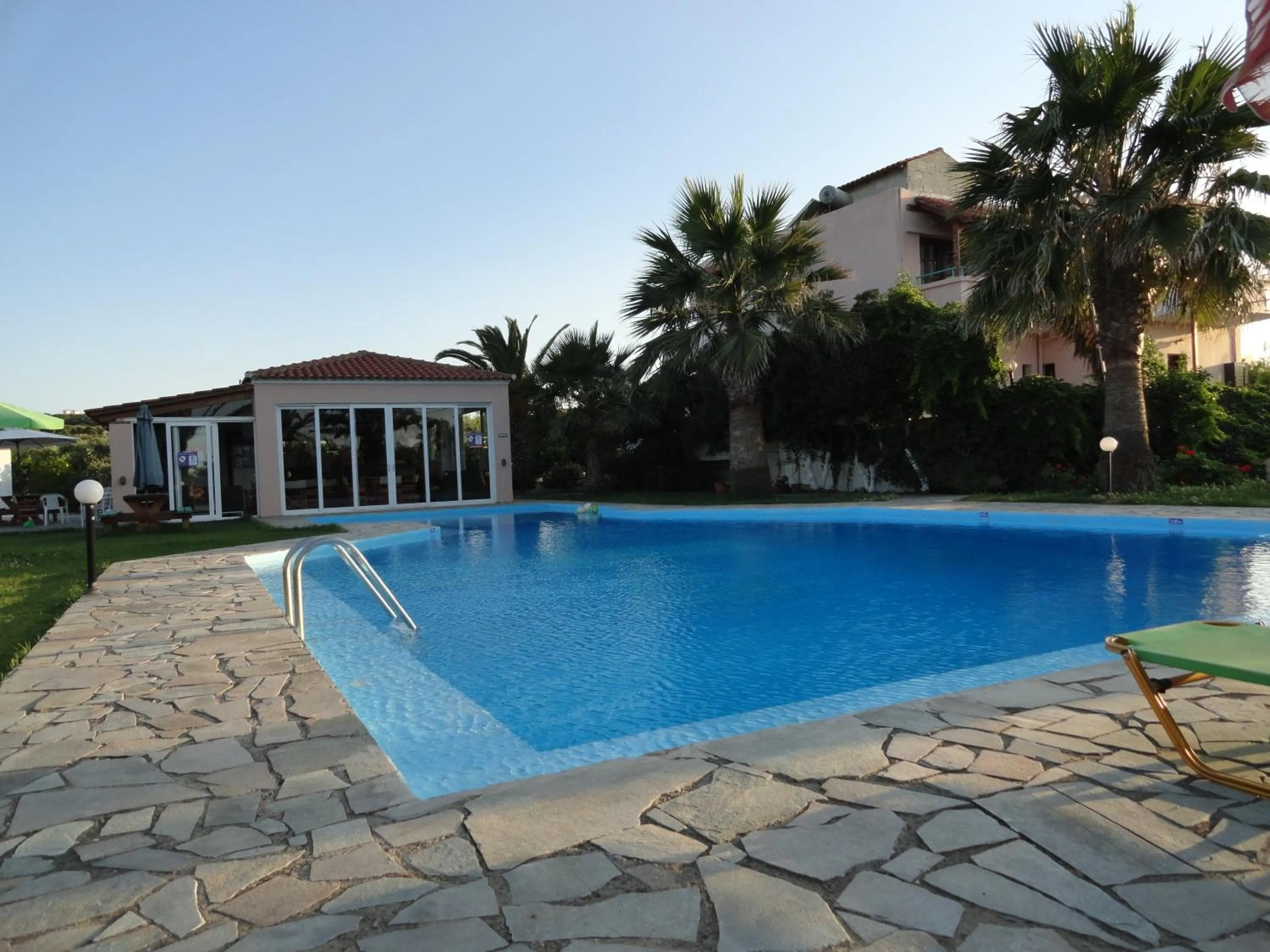 Property building in Pardalakis Studios