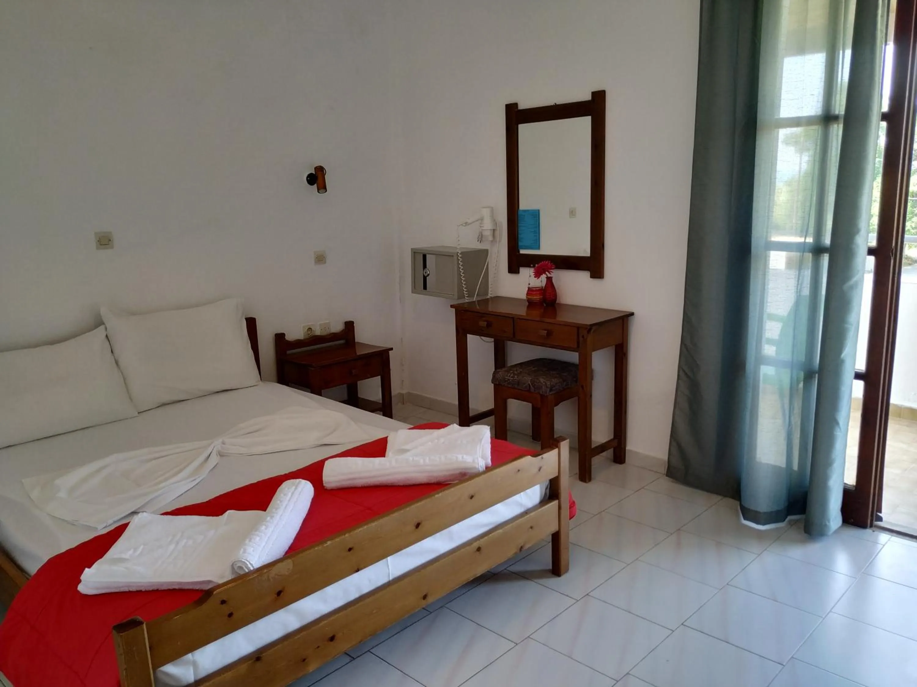 Bedroom, Bed in Pardalakis Studios