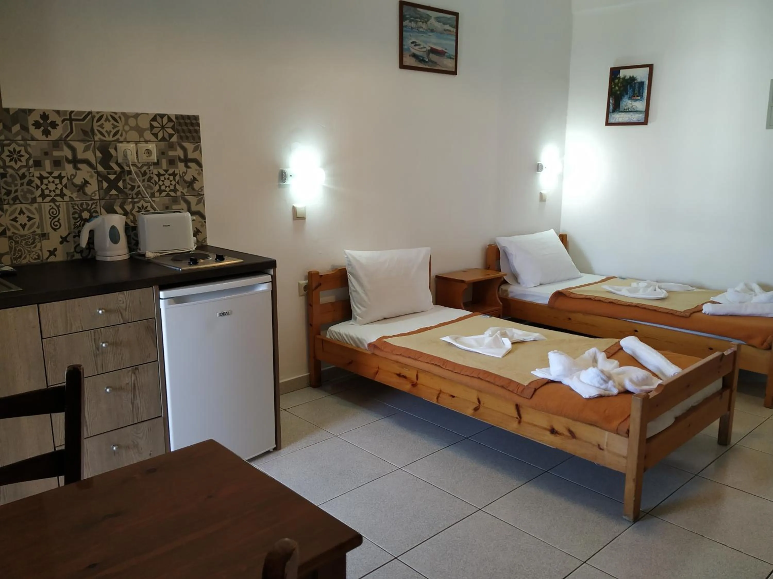 Bed in Pardalakis Studios