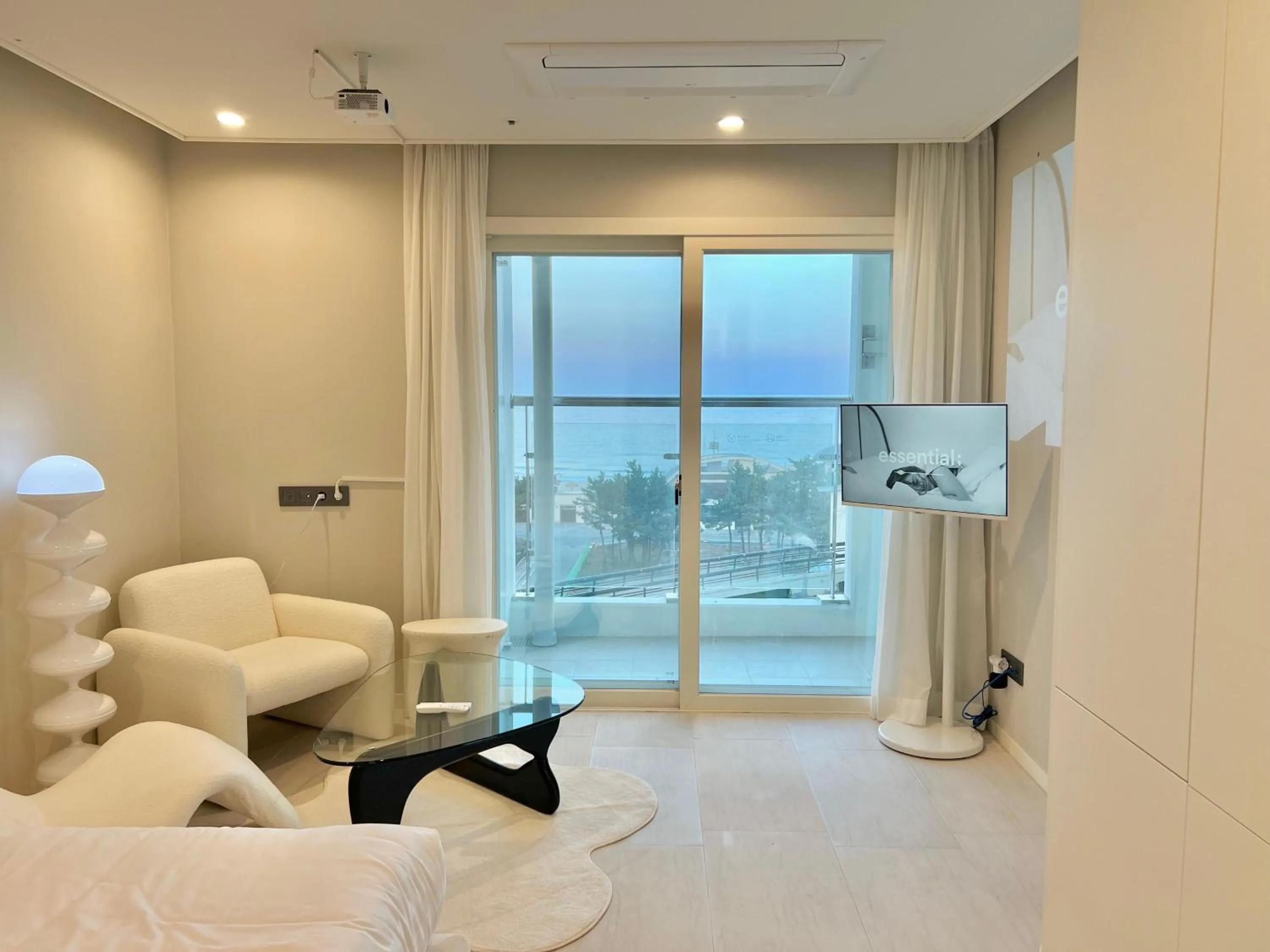 Le Bleu Naksan by Orot