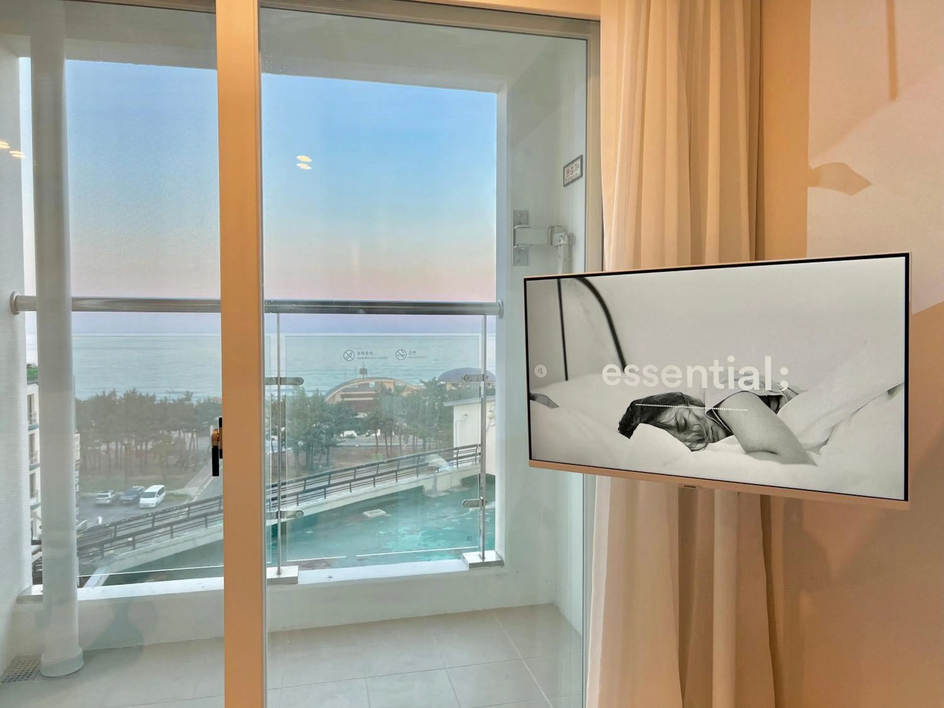 Le Bleu Naksan by Orot