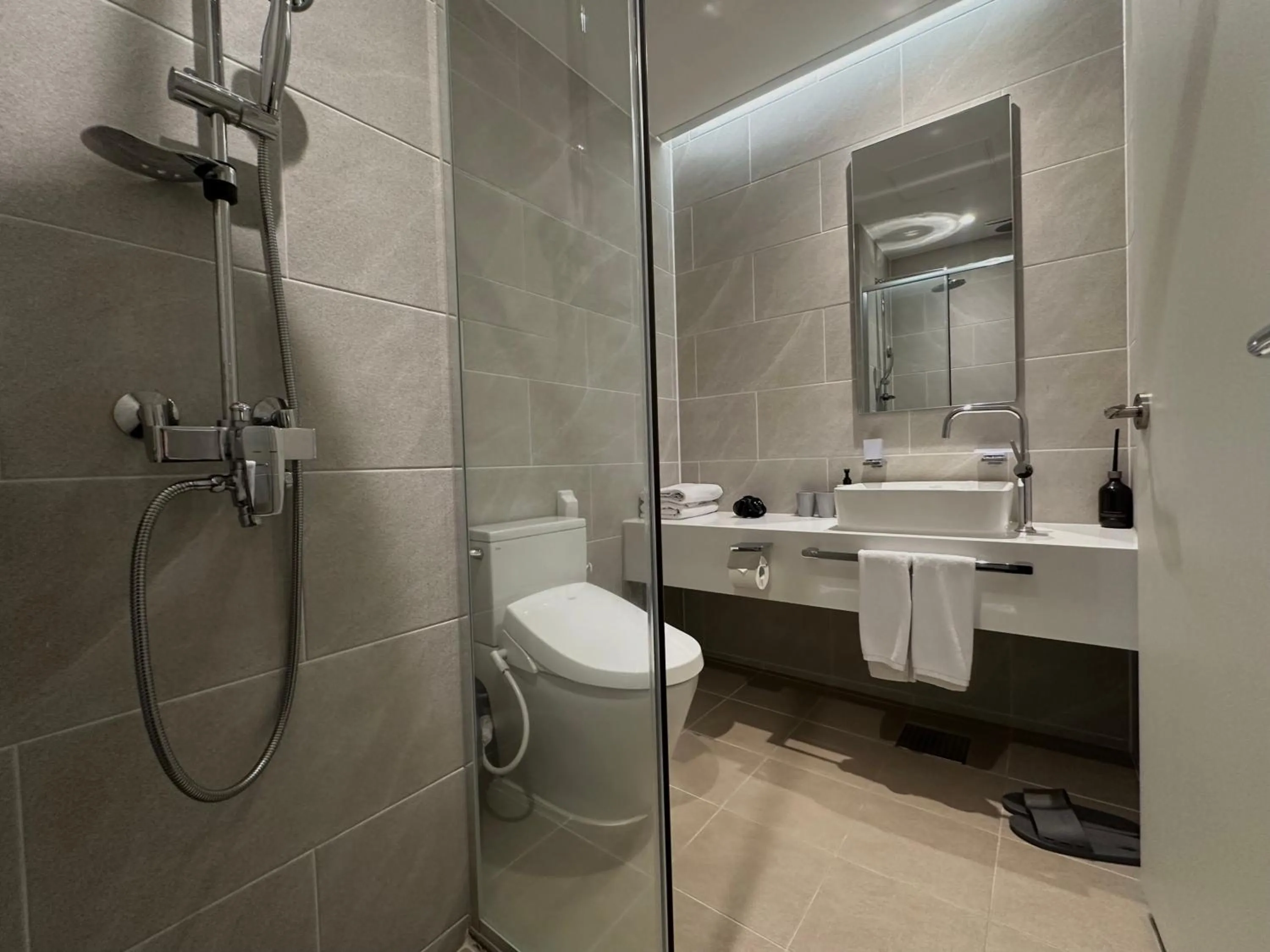 Le Bleu Naksan by Orot