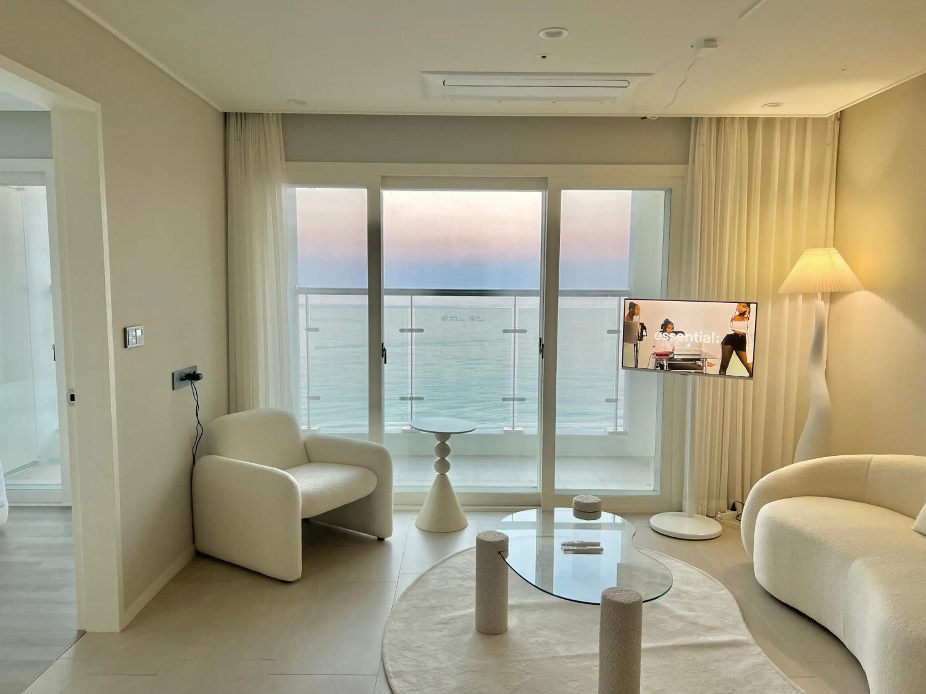 Le Bleu Naksan by Orot