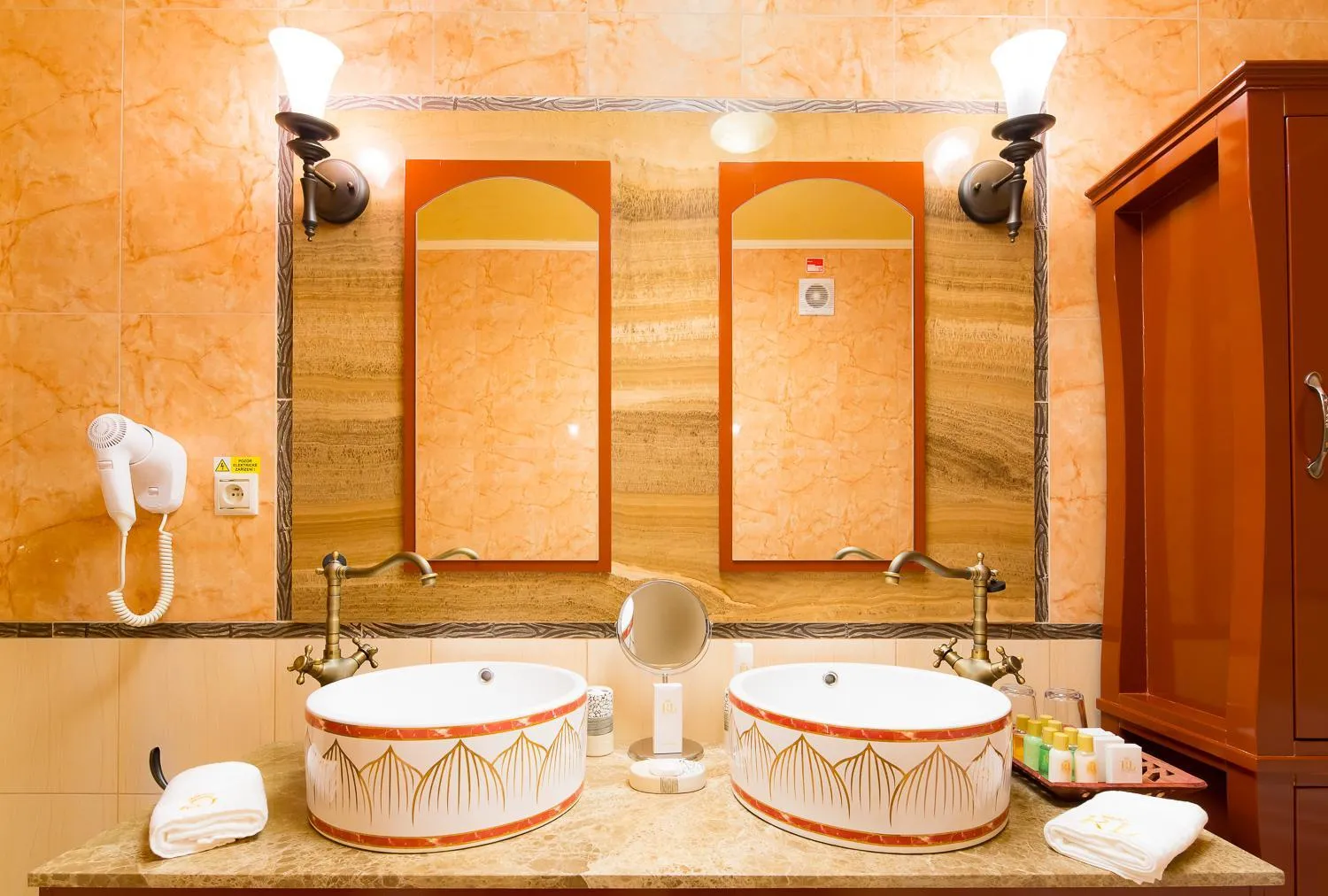 Bathroom in Rubezahl-Marienbad Luxury Historical Castle Hotel & Golf-Castle Hotel Collection