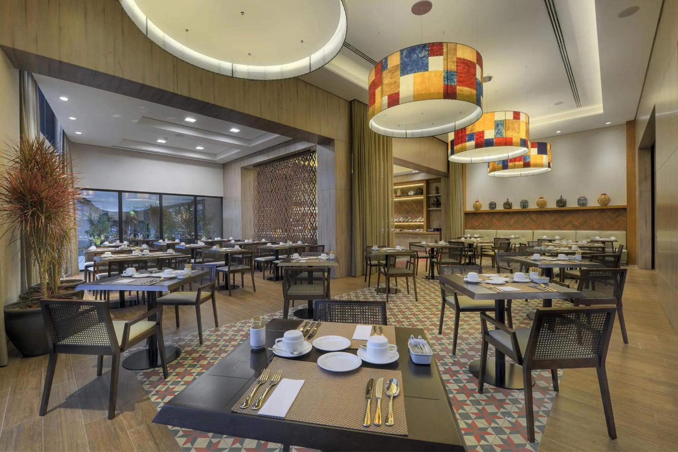 Restaurant/places to eat in Deville Prime Campo Grande